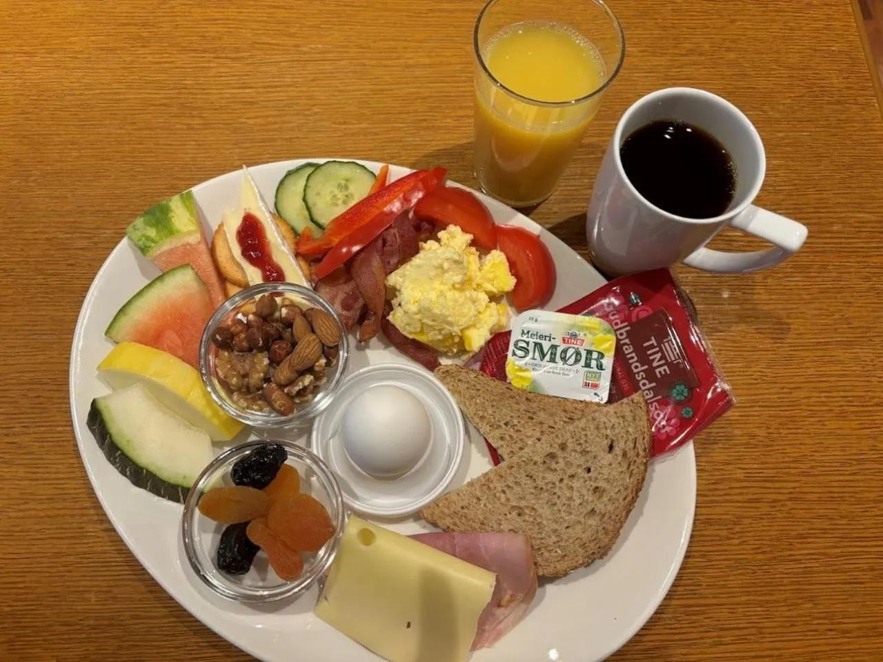 Breakfast in Fitjar Fjordhotell