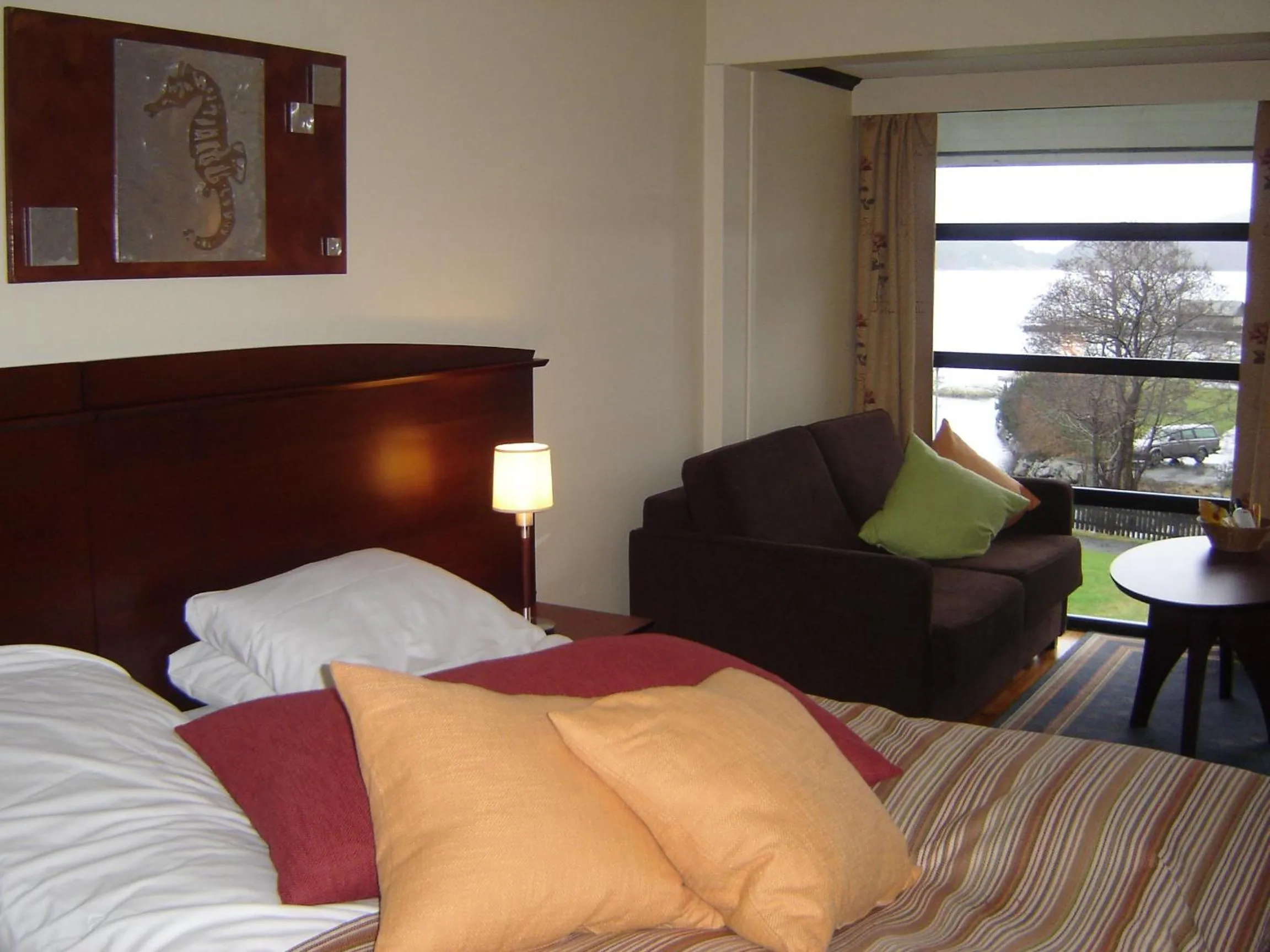 Photo of the whole room, Bed in Fitjar Fjordhotell