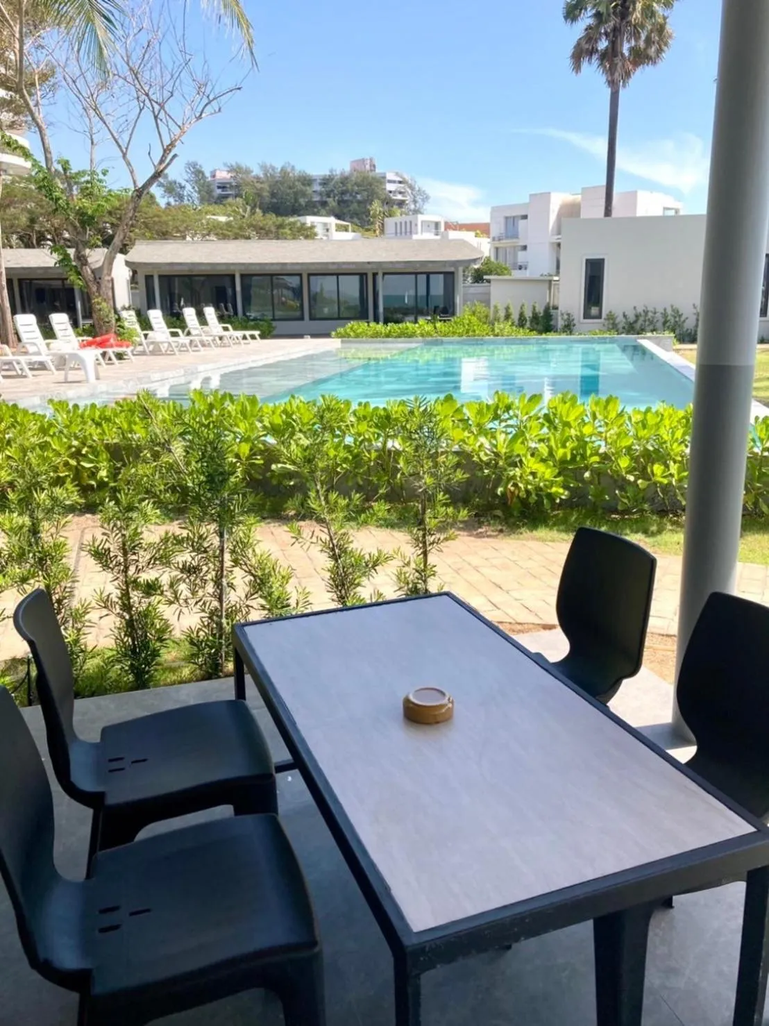 Swimming pool in Rayong Chalet Resort