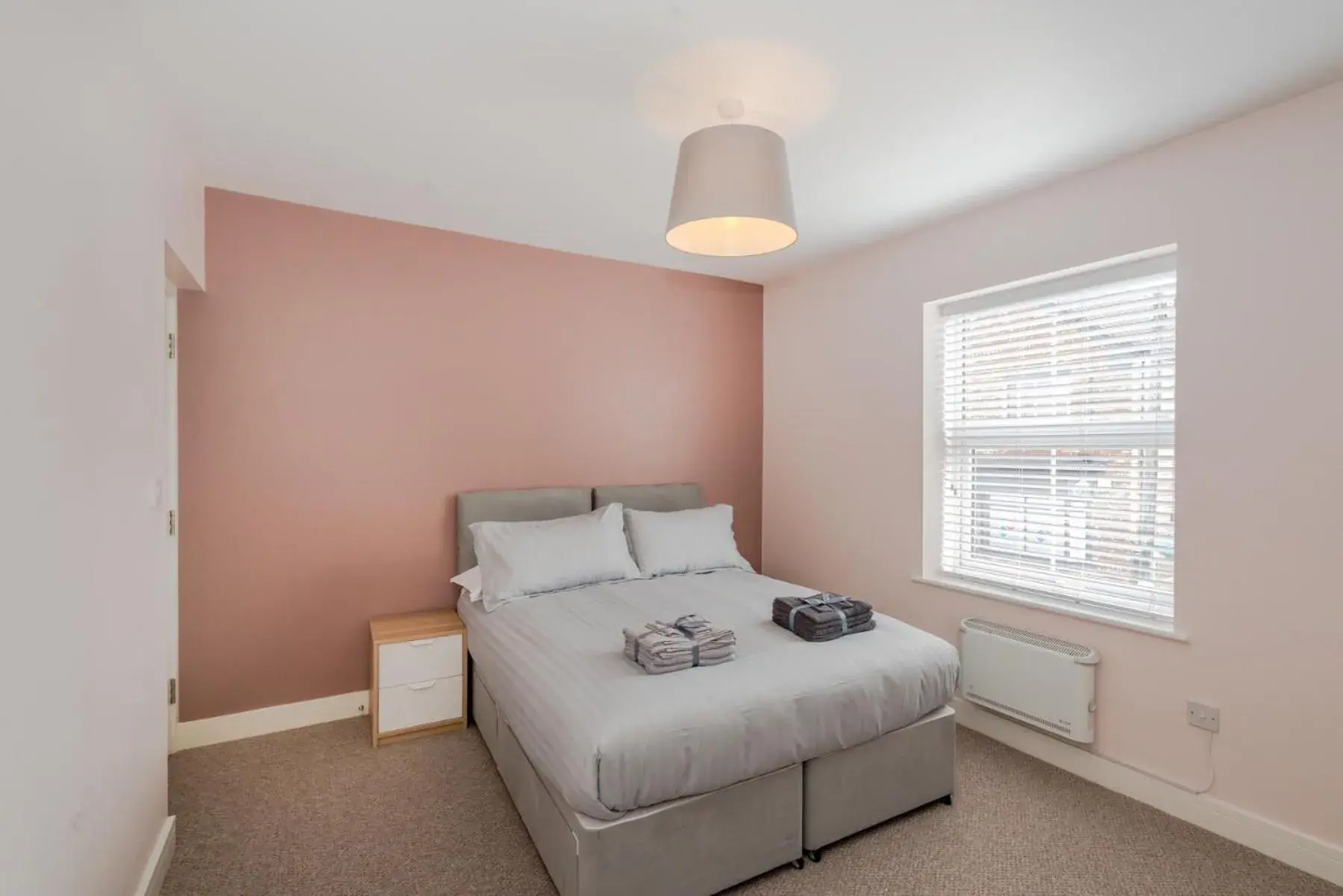 Apartment - Ground Floor in Cannock Hotel Apartments Apartment - Ground Floor in Cannock Hotel Apartments