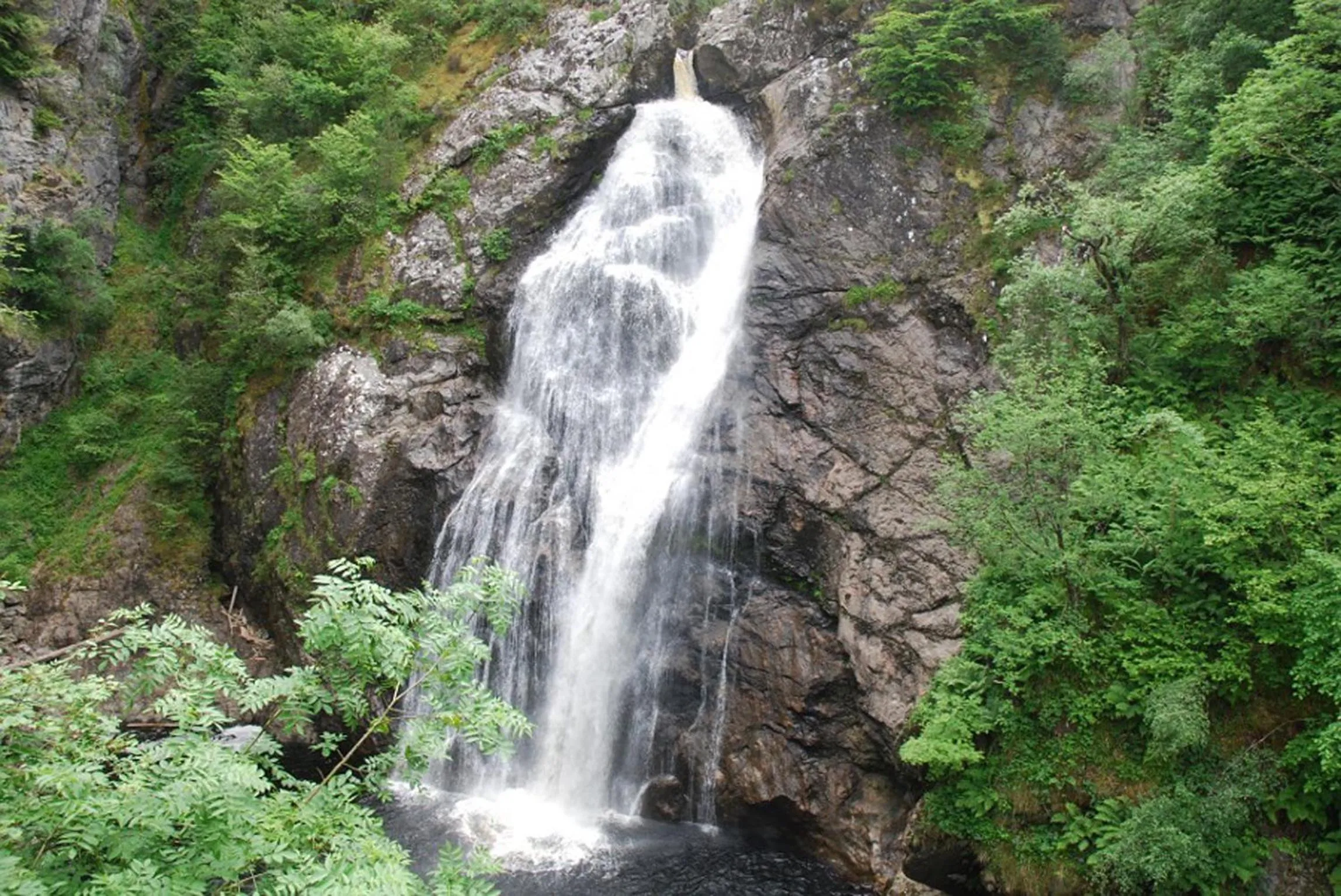 Nearby landmark in Foyers Roost