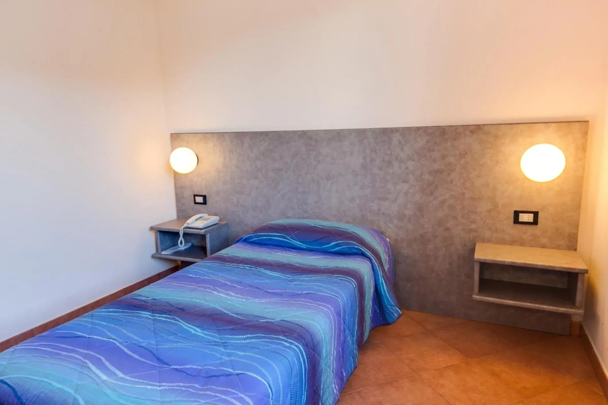 Twin Room - single occupancy in AutoHotel Twin Room - single occupancy in AutoHotel