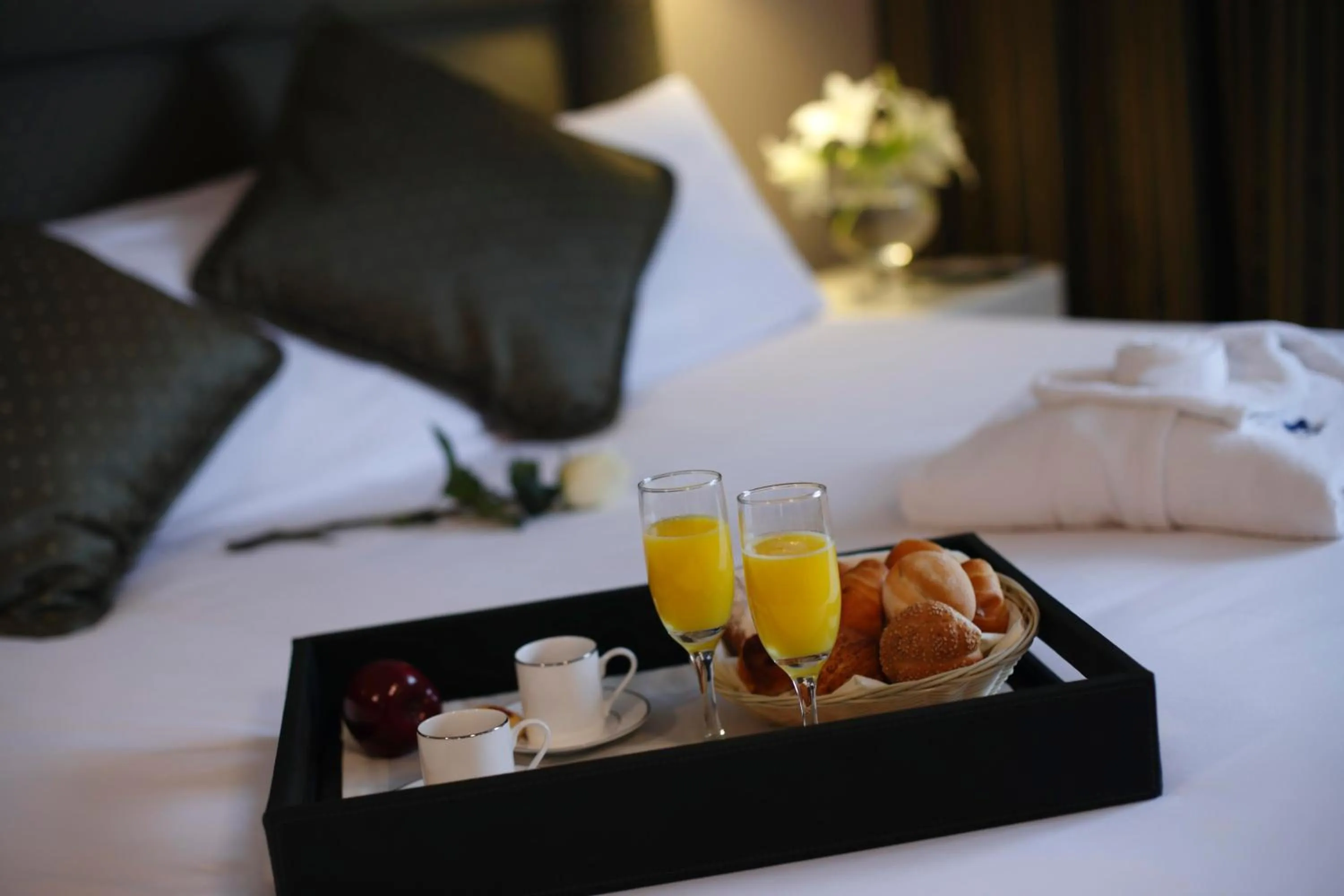 Bedroom, Bed in Suites del Bosque Hotel