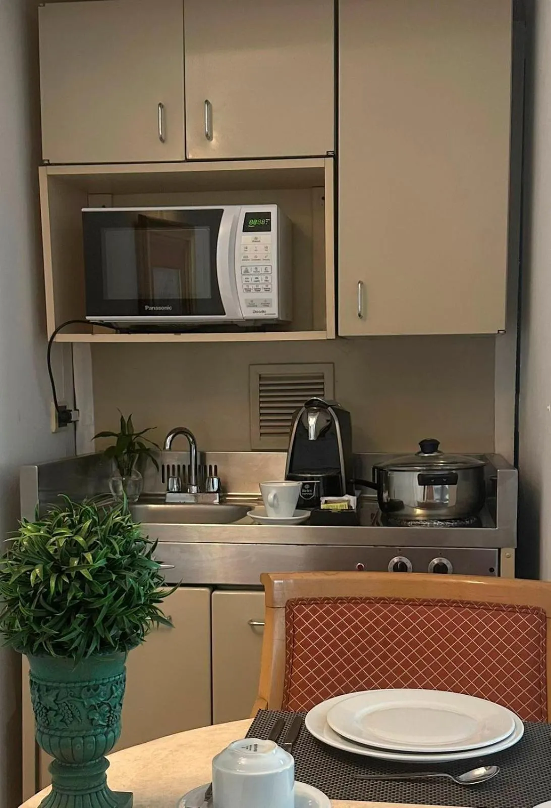 Kitchen or kitchenette in Suites del Bosque Hotel