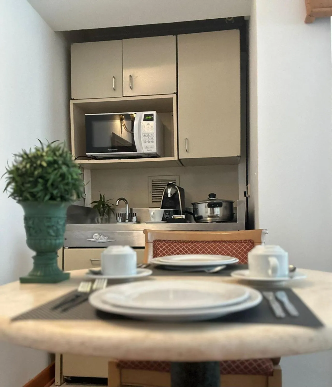 Kitchen or kitchenette in Suites del Bosque Hotel