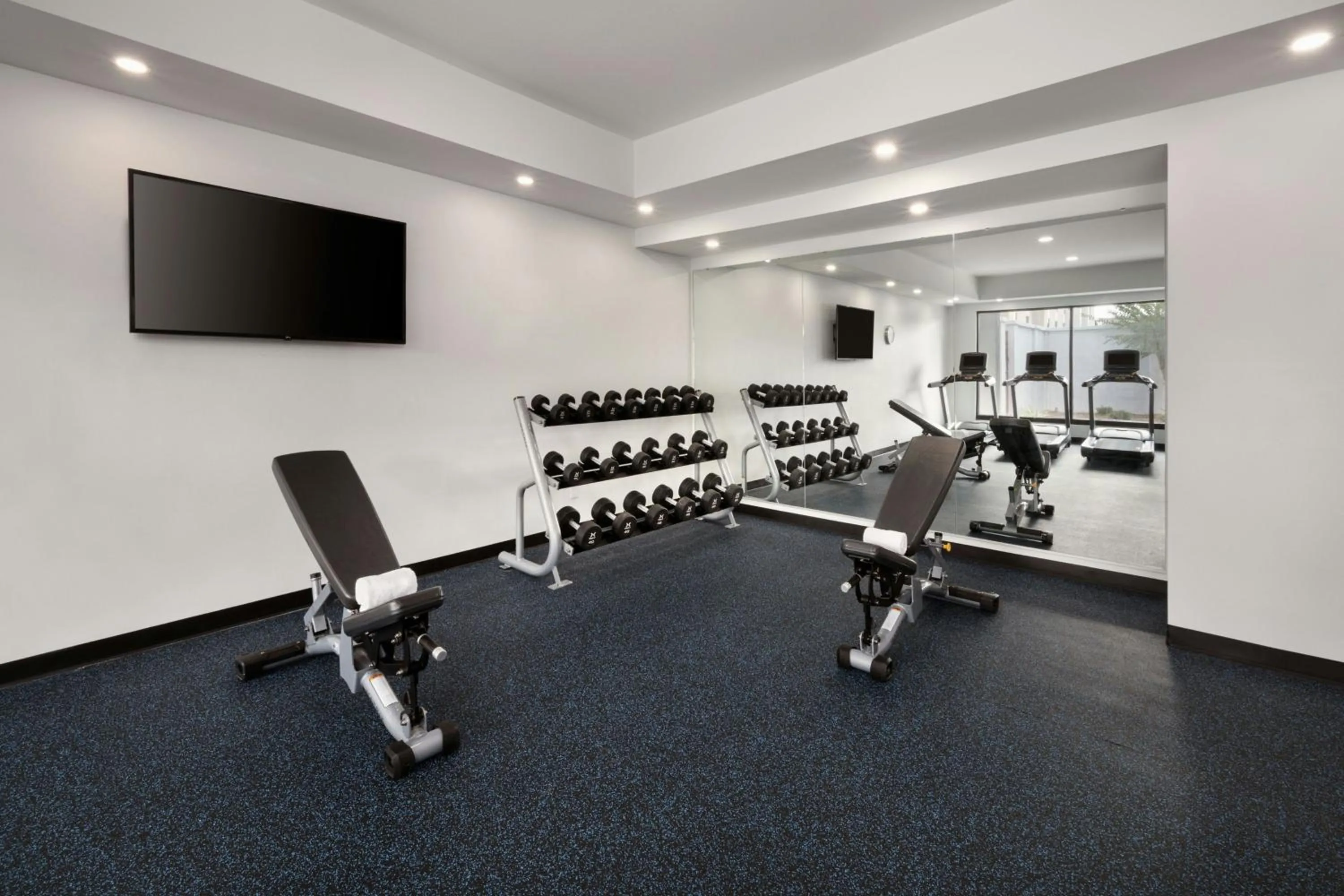 Fitness centre/facilities in Courtyard Mobile