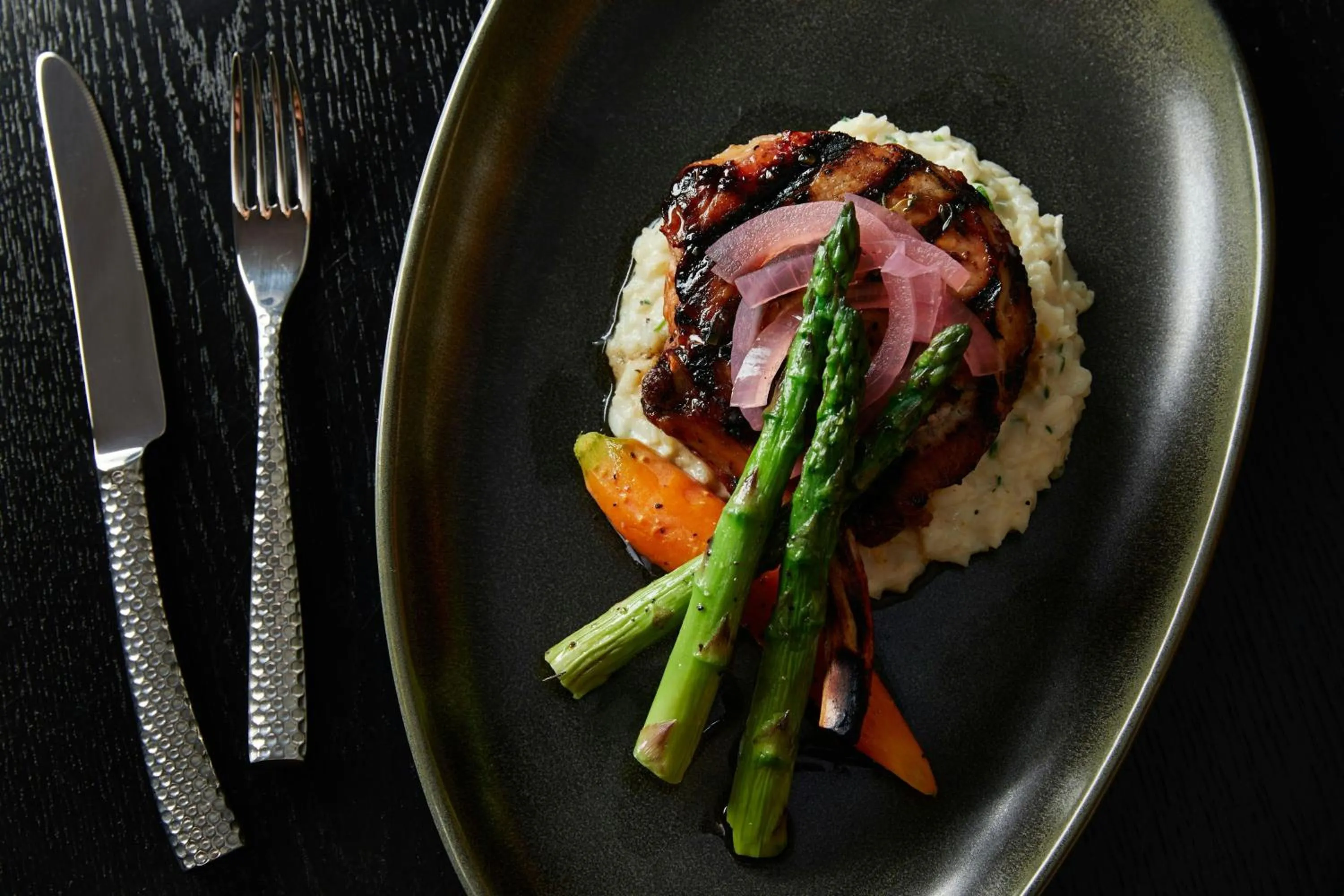 Restaurant/places to eat in Renaissance Mobile Riverview Plaza Hotel