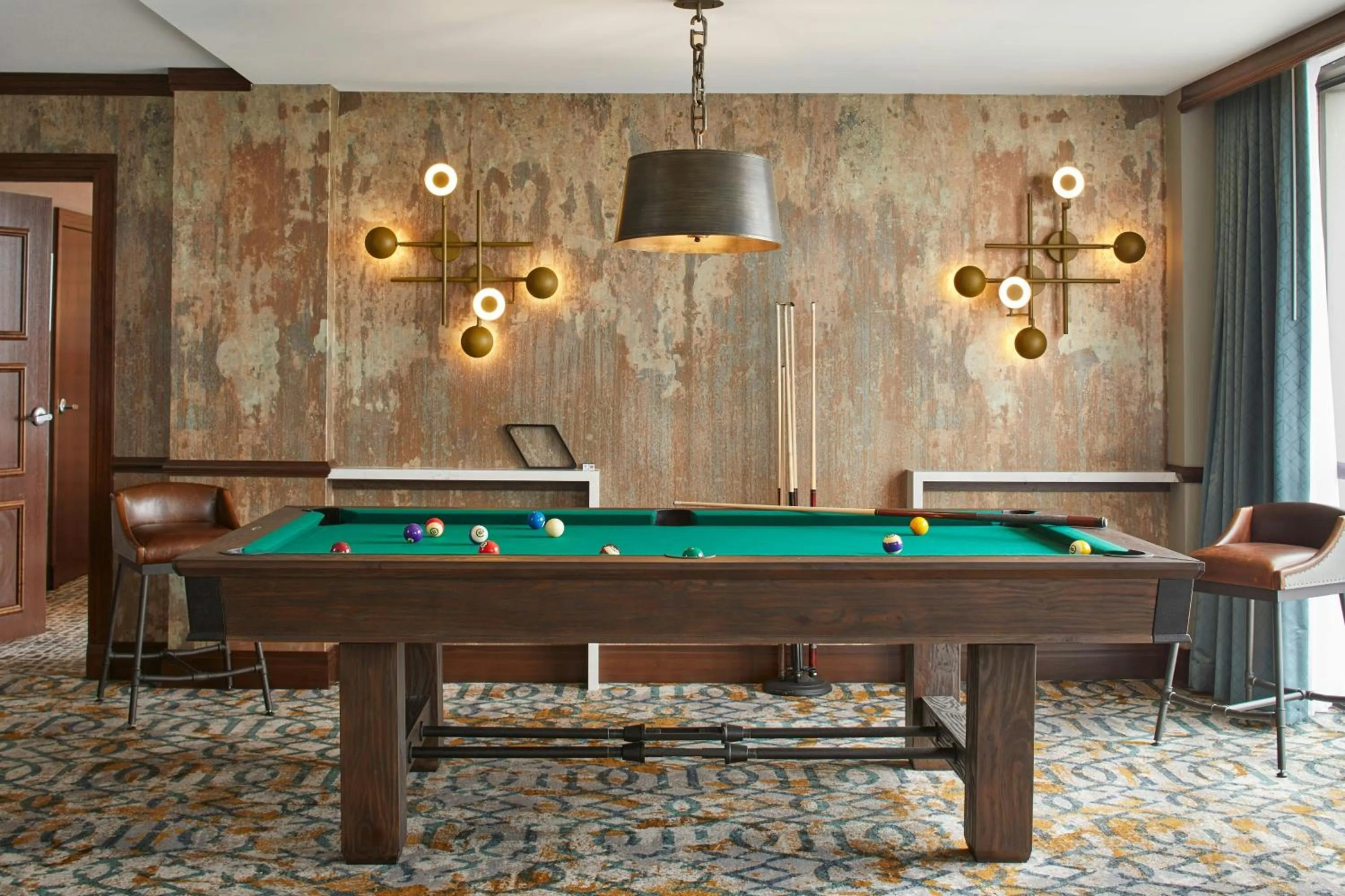 Bedroom in Renaissance Mobile Riverview Plaza Hotel