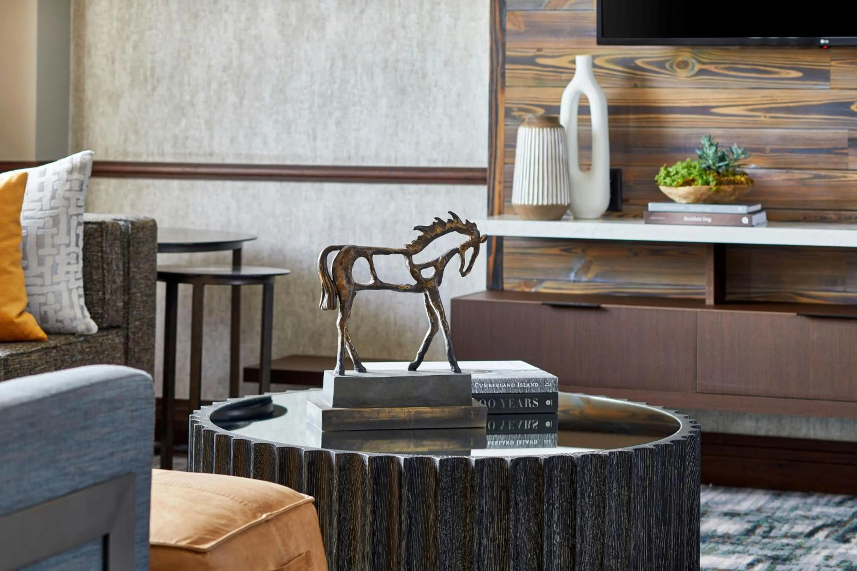 Bedroom in Renaissance Mobile Riverview Plaza Hotel