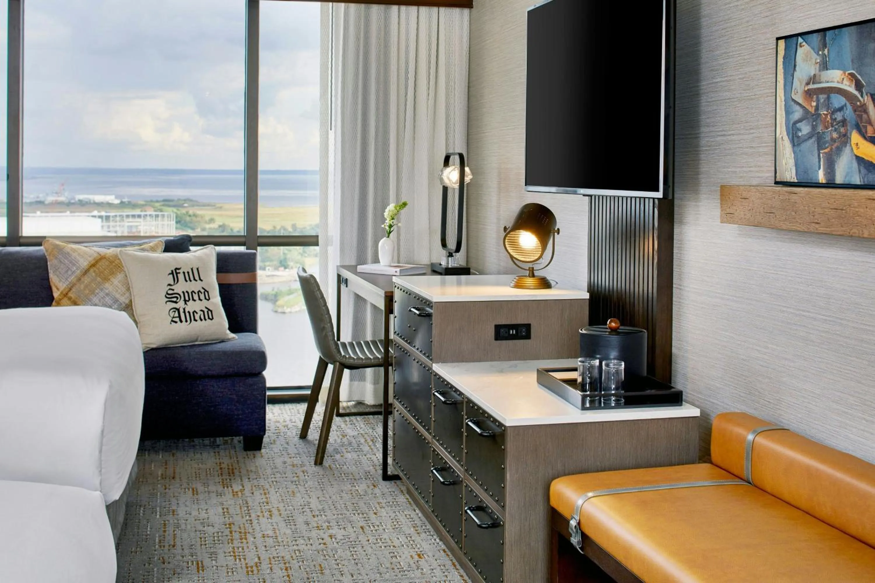 Photo of the whole room in Renaissance Mobile Riverview Plaza Hotel