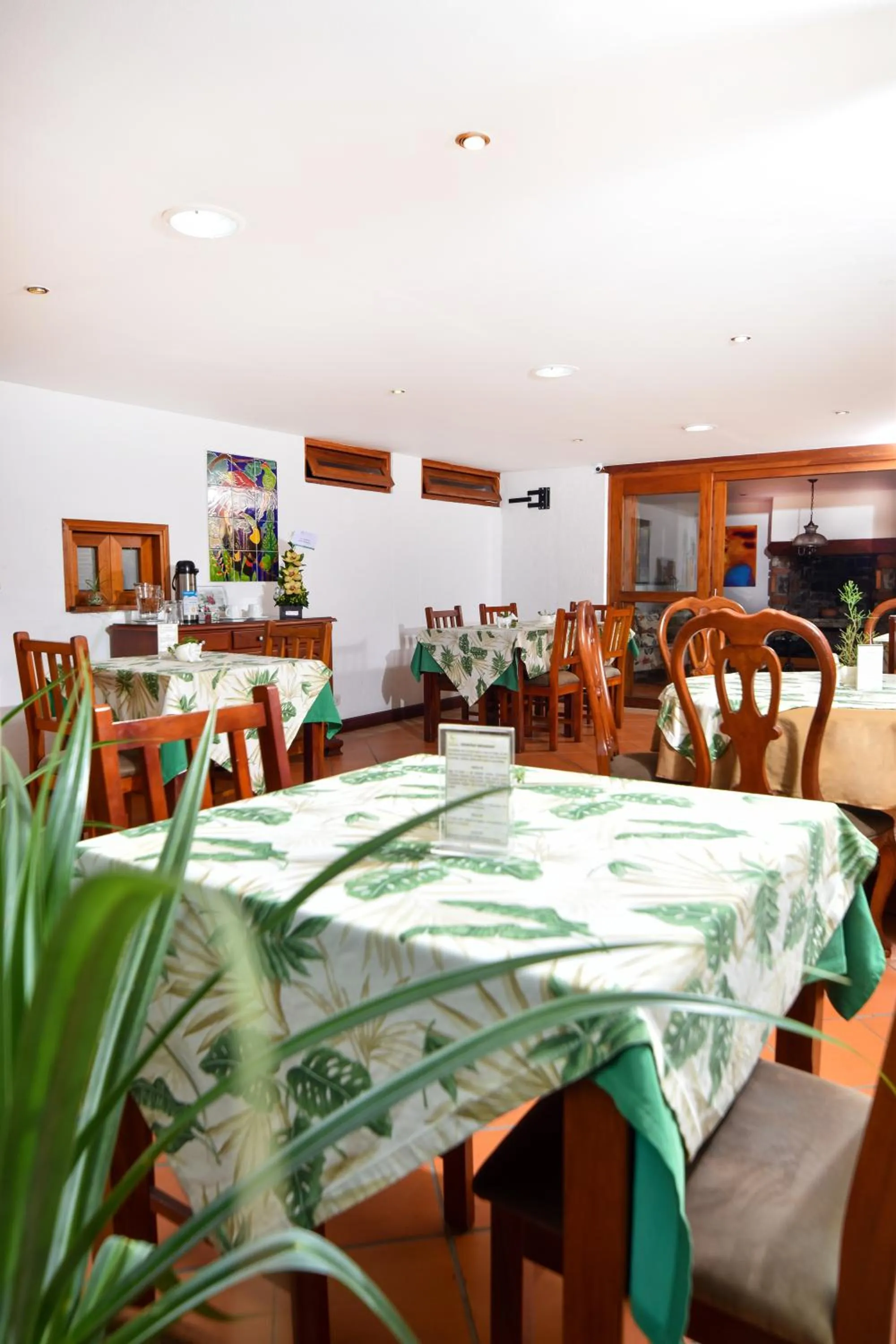 Restaurant/places to eat in La Campana Hotel Boutique