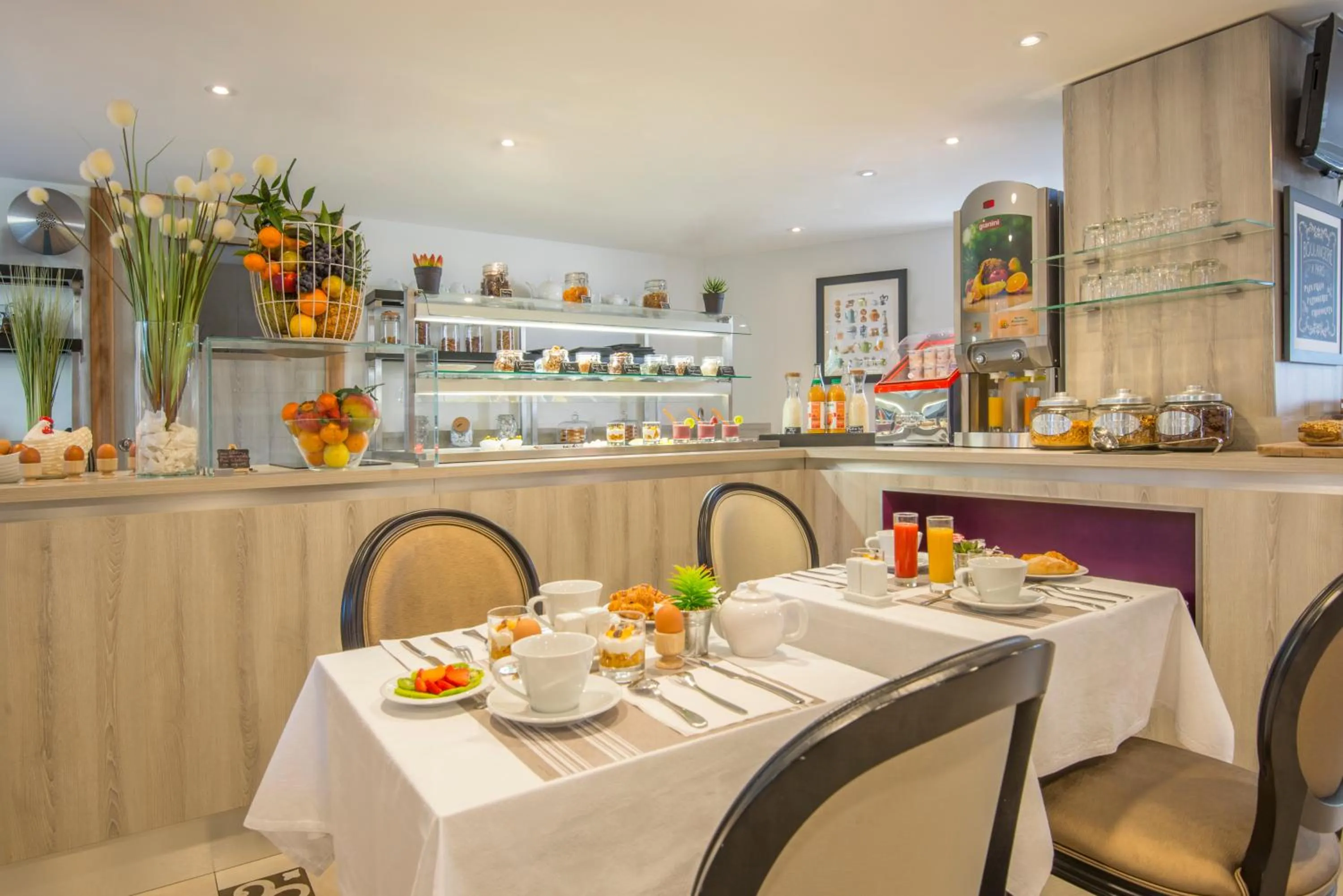 Breakfast in La Bastide de l'Oliveraie