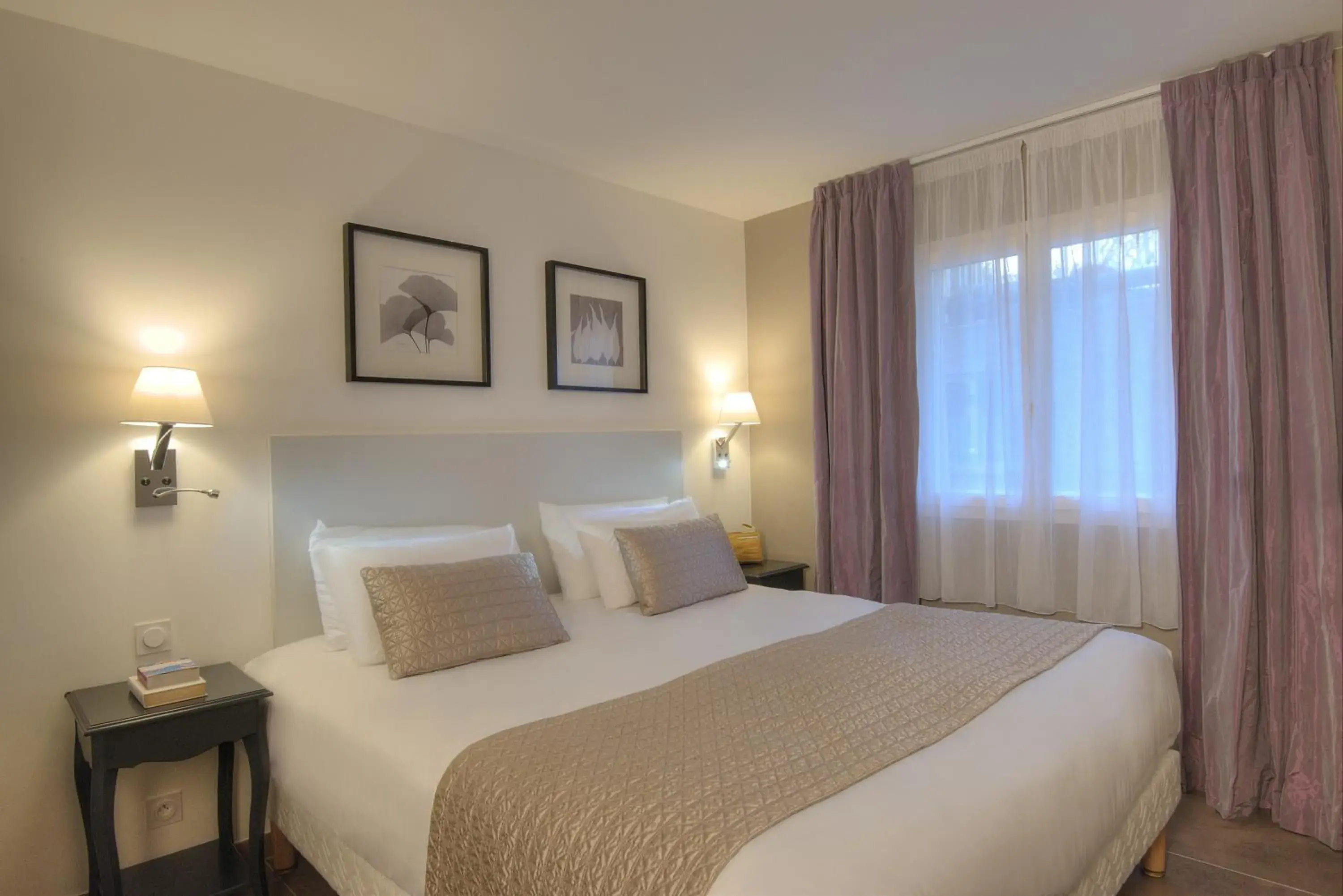 Budget Family Room (2 Adults + 2 Children) - Free Spa Access in La Bastide de l'Oliveraie Budget Family Room (2 Adults + 2 Children) - Free Spa Access in La Bastide de l'Oliveraie