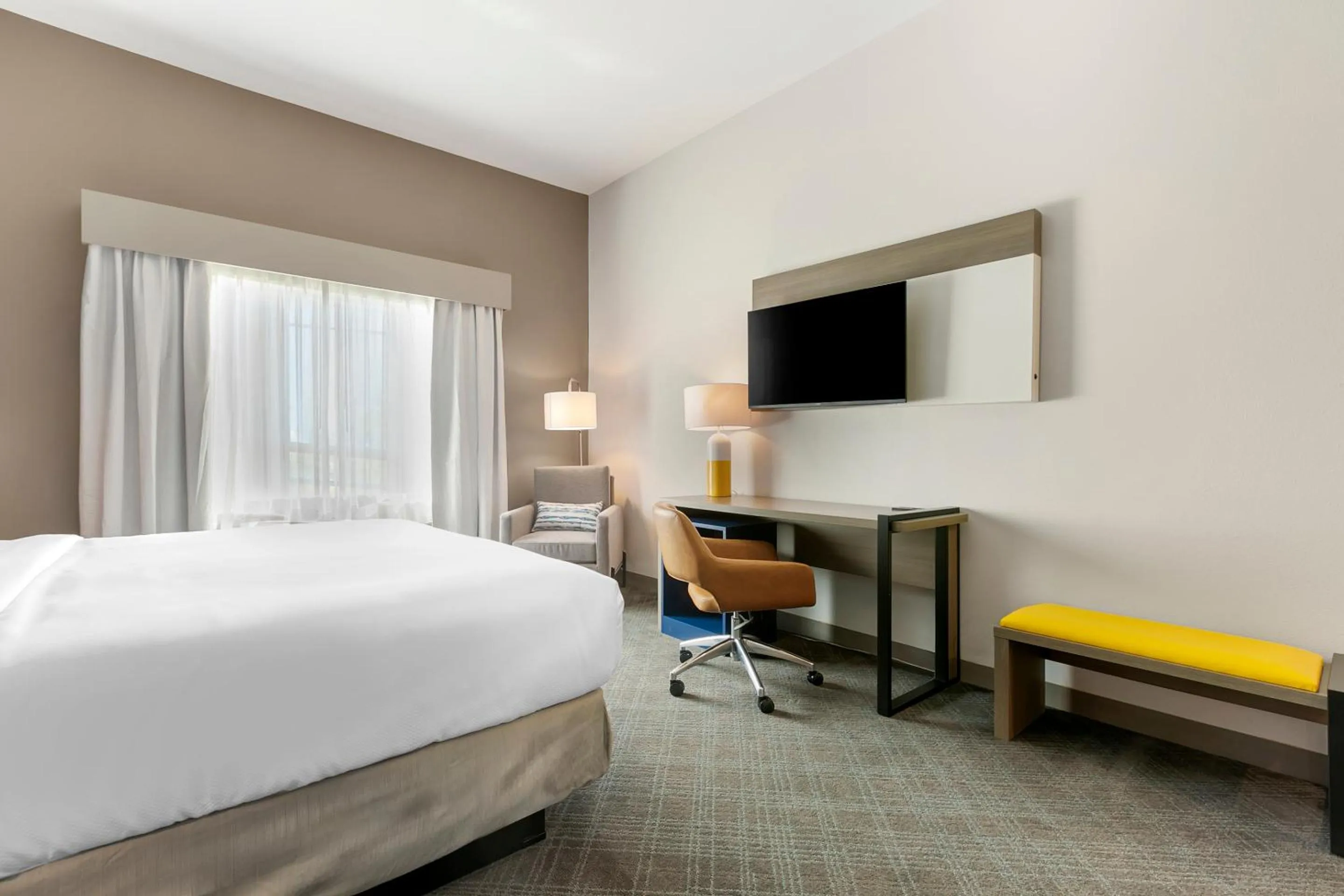 Bedroom, Bed in Comfort Inn & Suites Houma