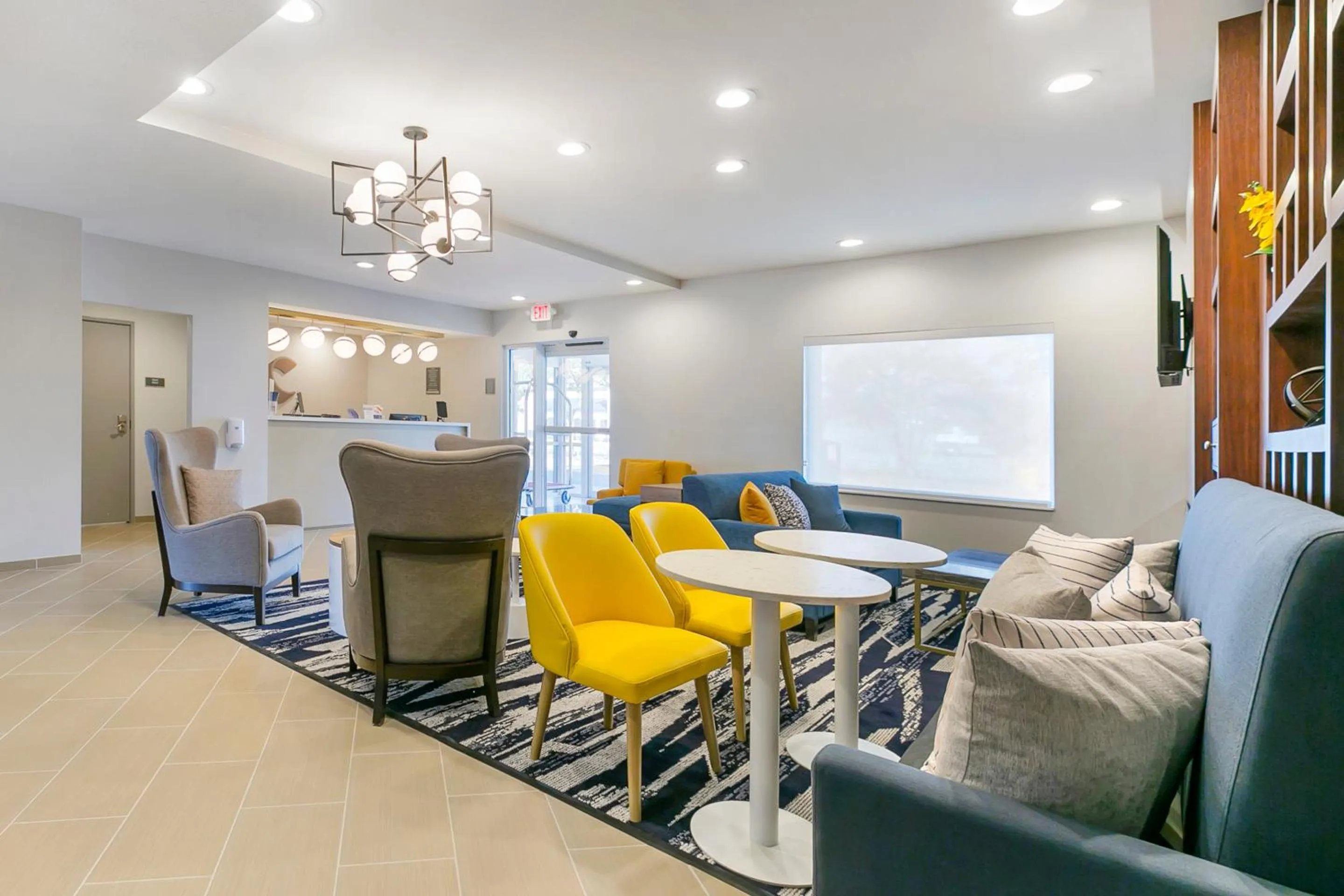 Property building in Comfort Inn & Suites Houma