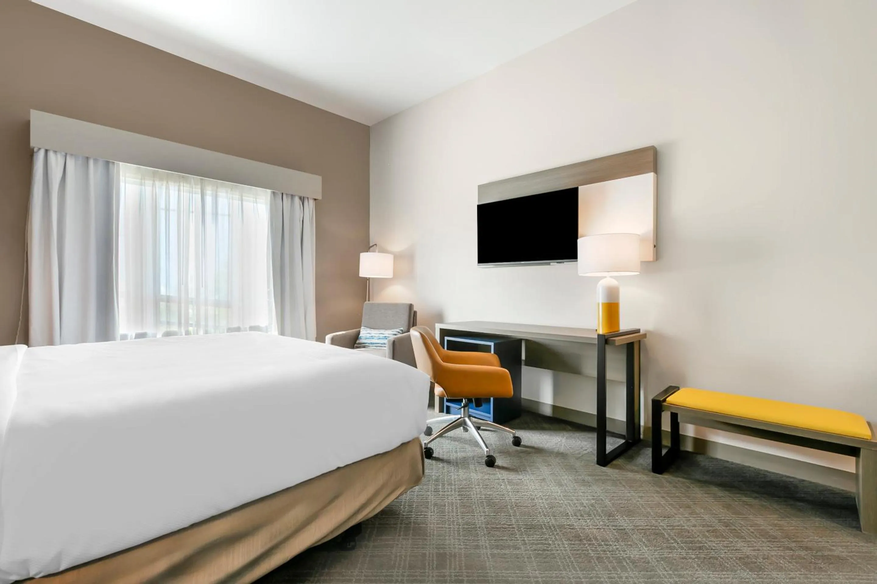 Bedroom, Bed in Comfort Inn & Suites Houma