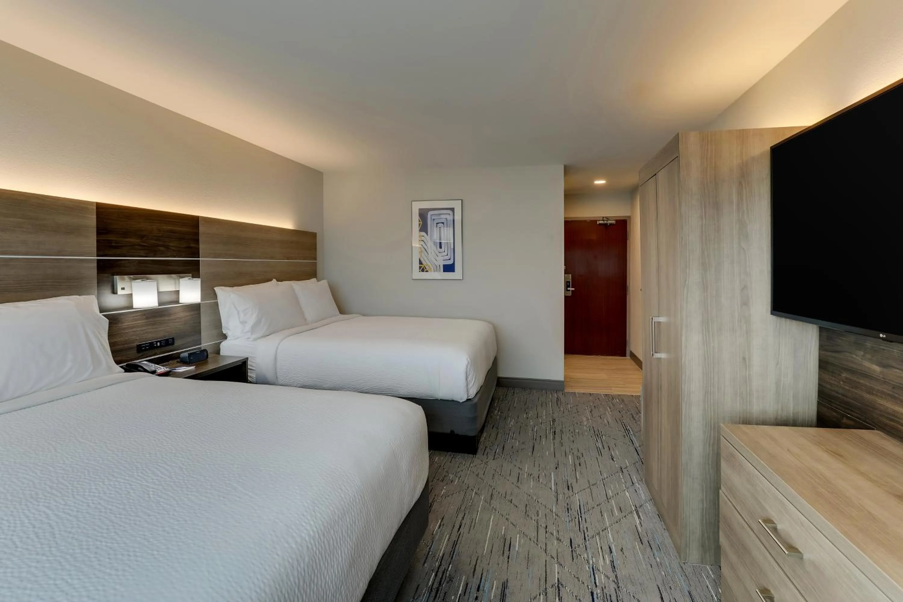 Bedroom, Bed in Holiday Inn Express Kenner - New Orleans Airport by IHG