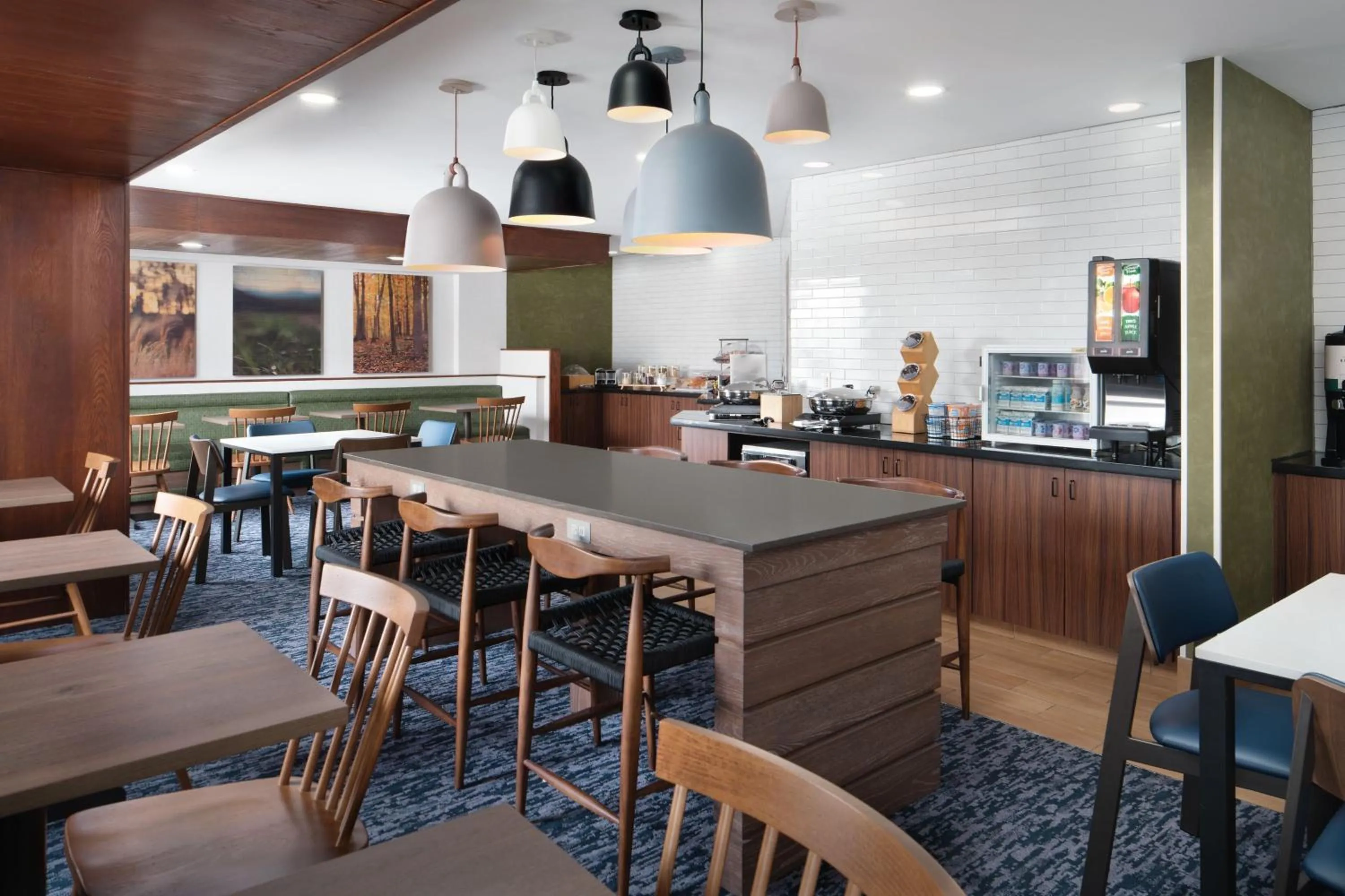 Breakfast in Fairfield Inn & Suites by Marriott Jacksonville