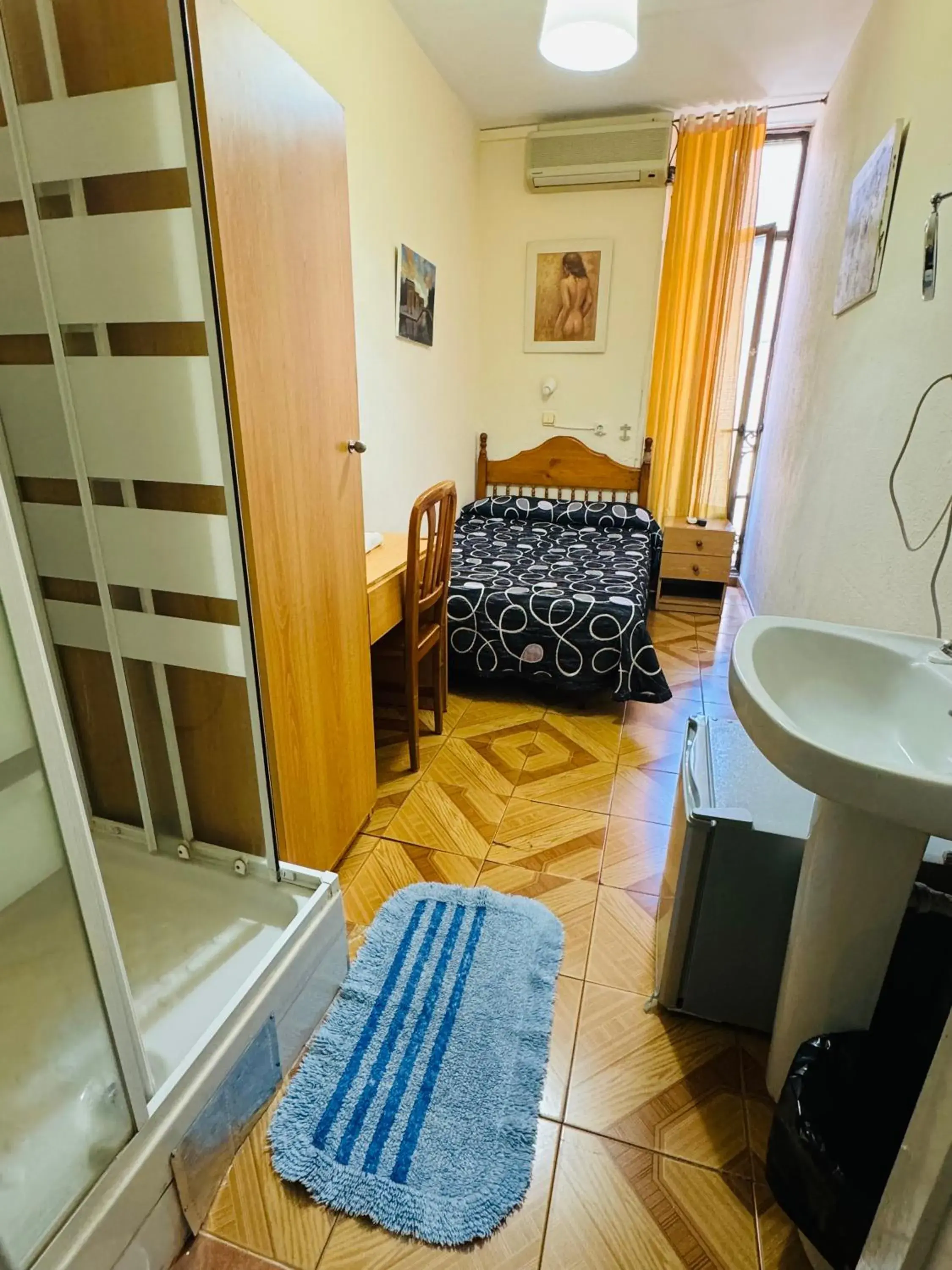 Bed in Hostal Fuentesol Bed in Hostal Fuentesol