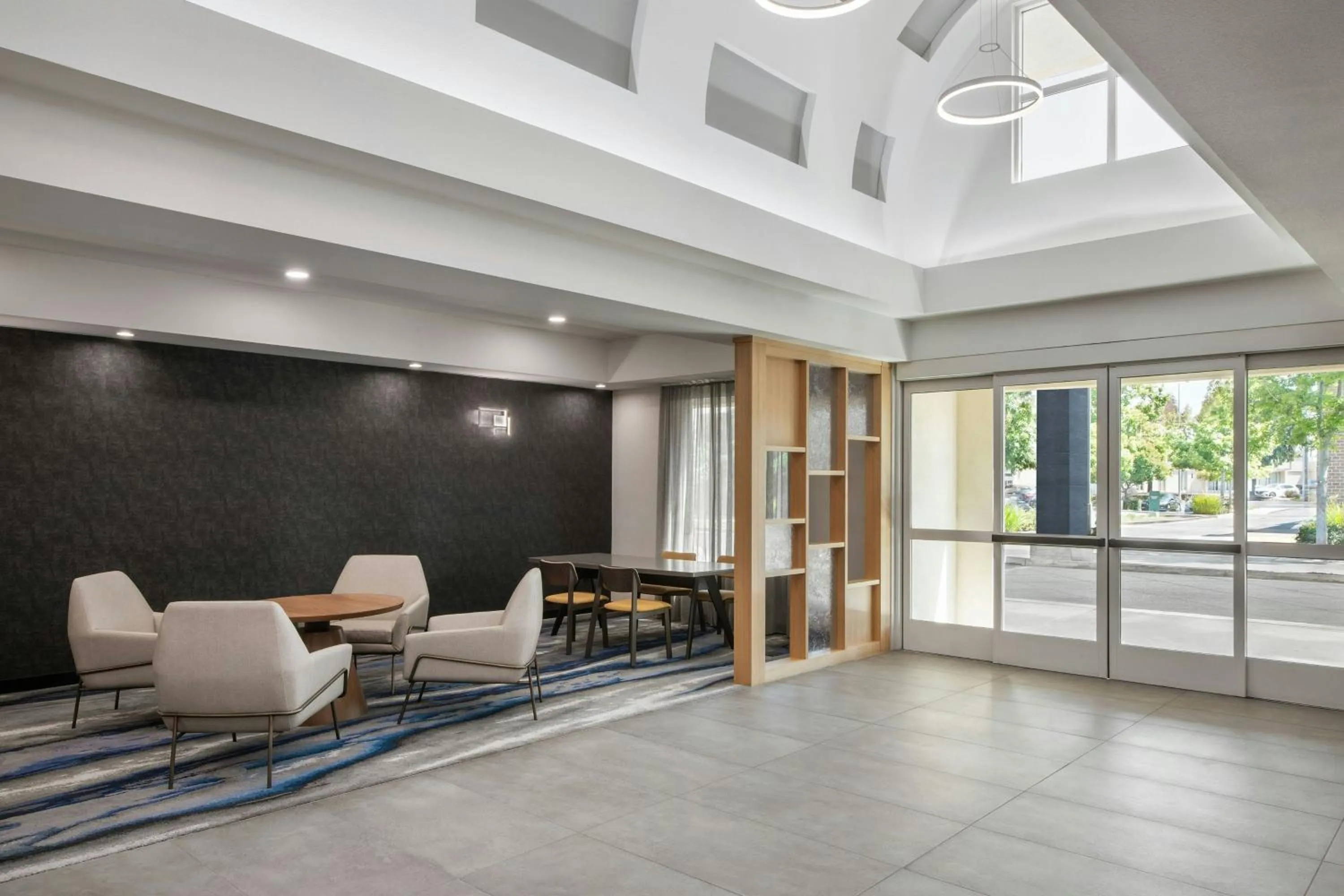 Lobby or reception in Fairfield Inn & Suites Oakland Hayward