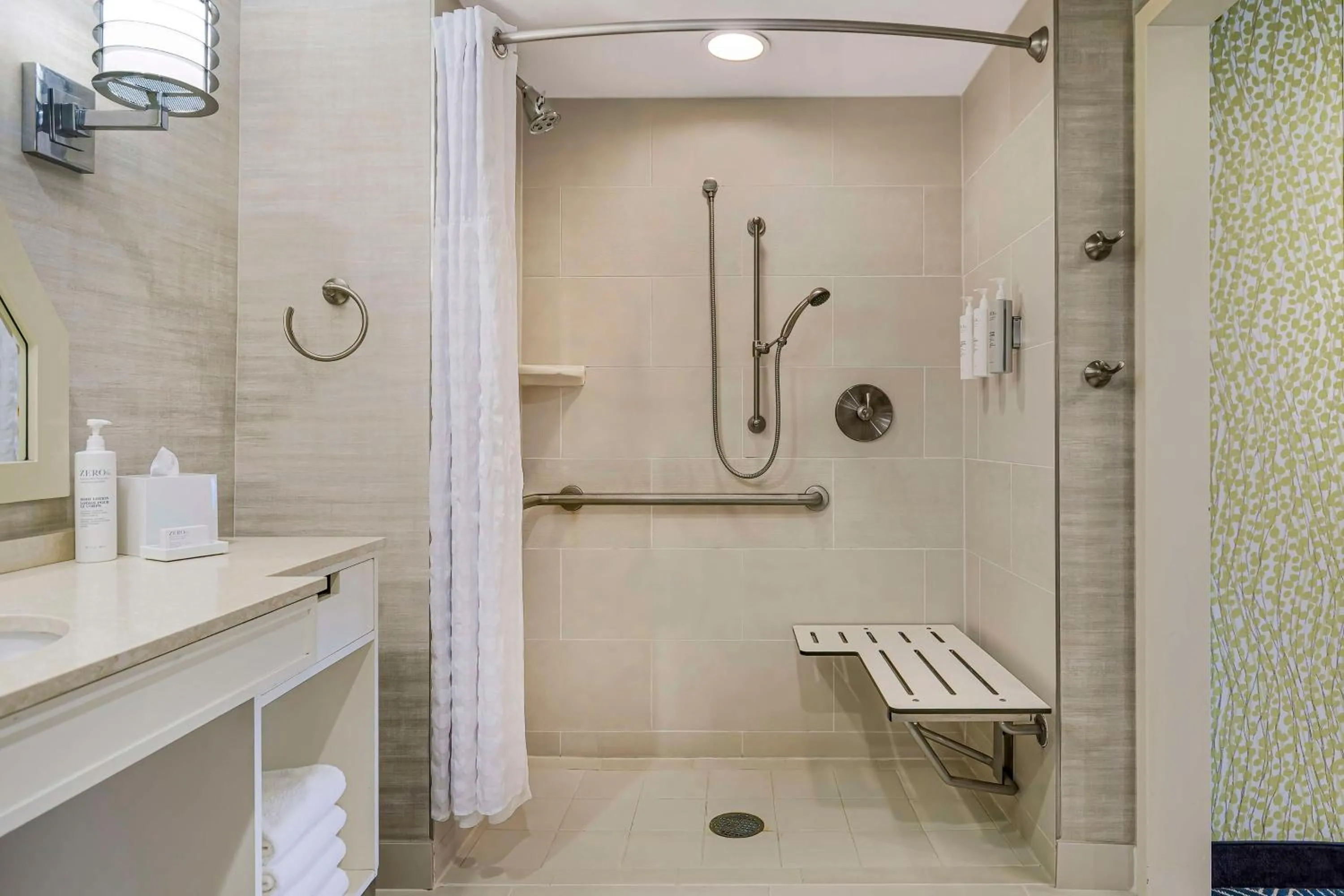 Bathroom in Embassy Suites Houston - Downtown