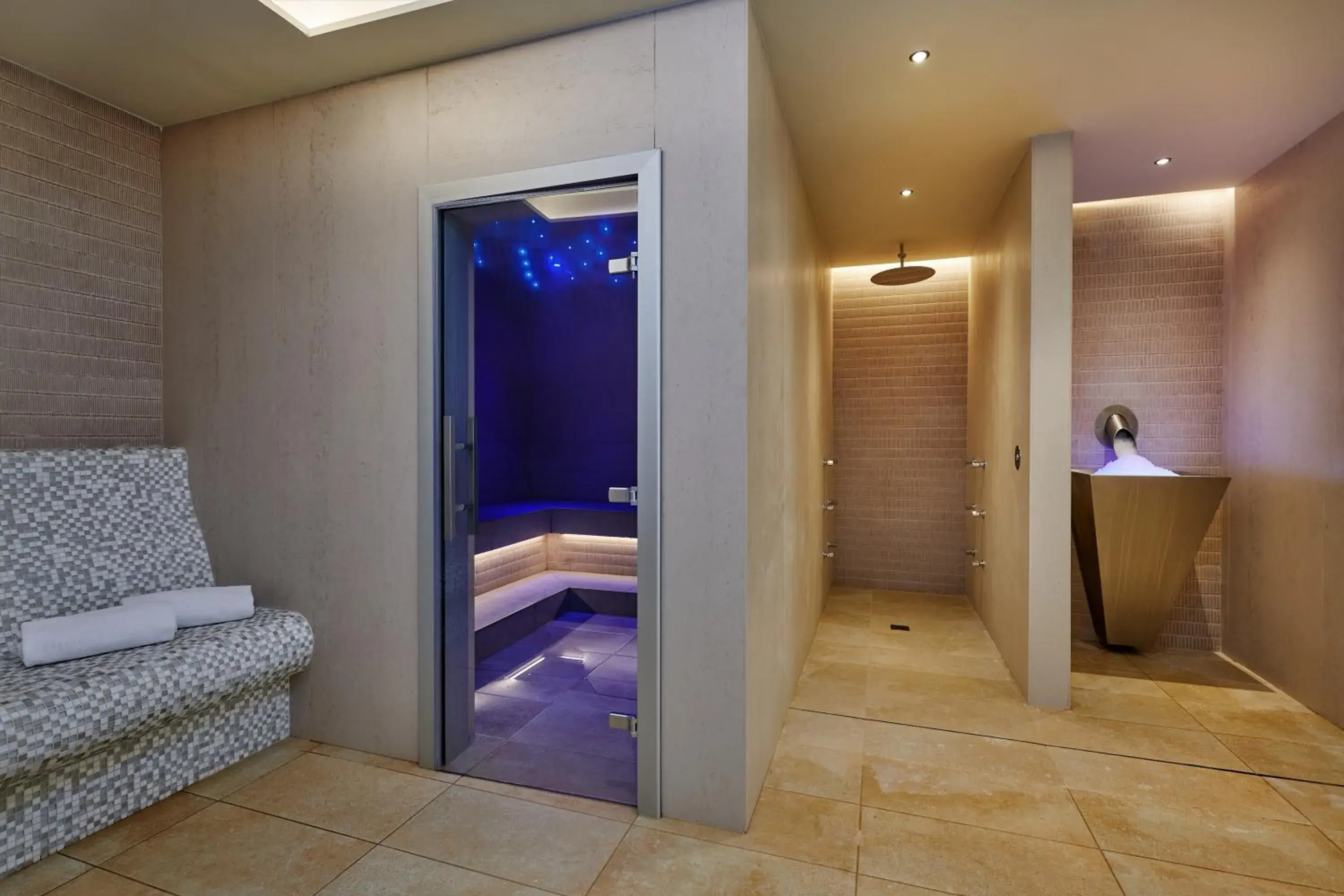 Spa and wellness centre/facilities in Hipotels Flamenco Spa and wellness centre/facilities in Hipotels Flamenco