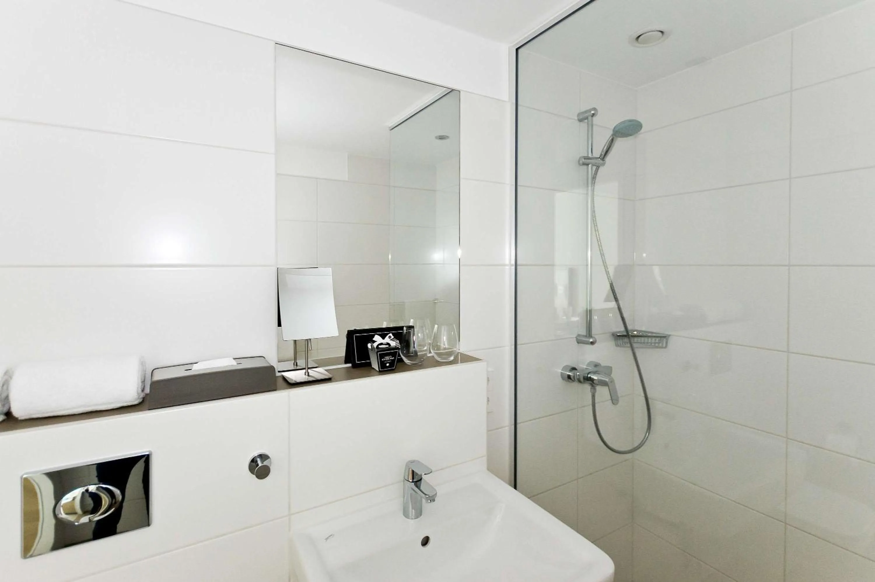 Bathroom in elaya hotel stuttgart boeblingen