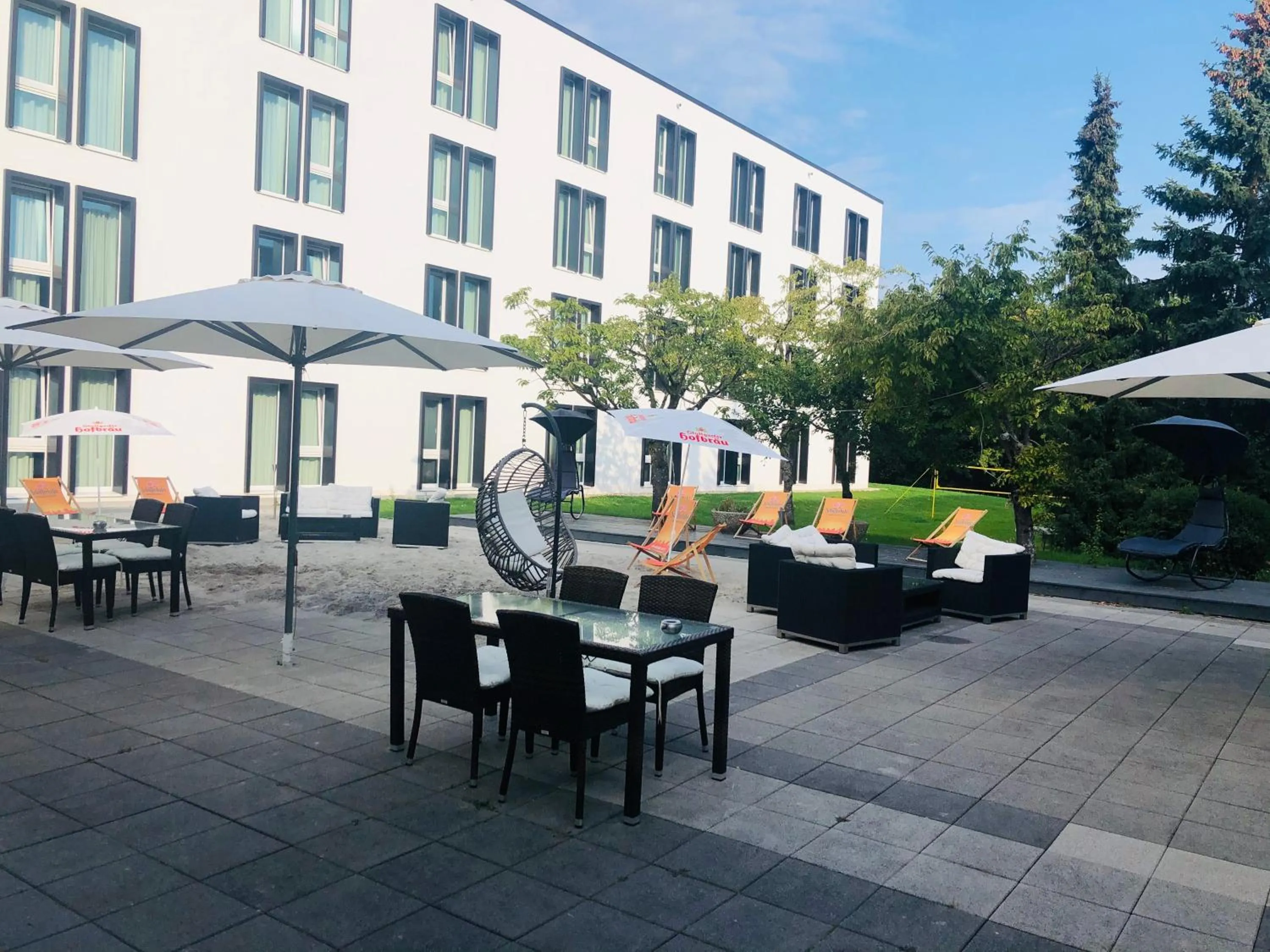 Restaurant/places to eat in elaya hotel stuttgart boeblingen
