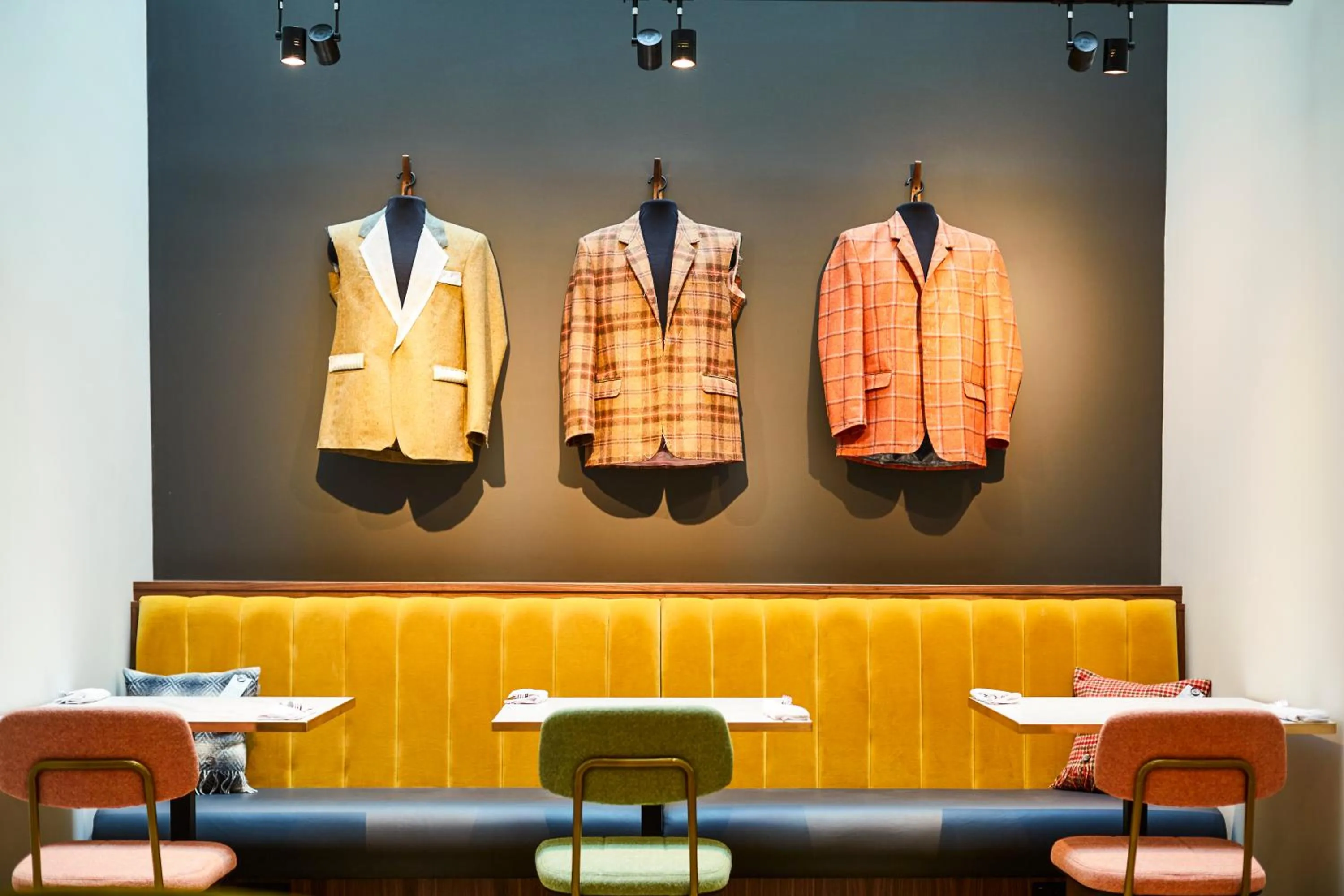 Restaurant/places to eat in Mercure Leeds Centre Hotel