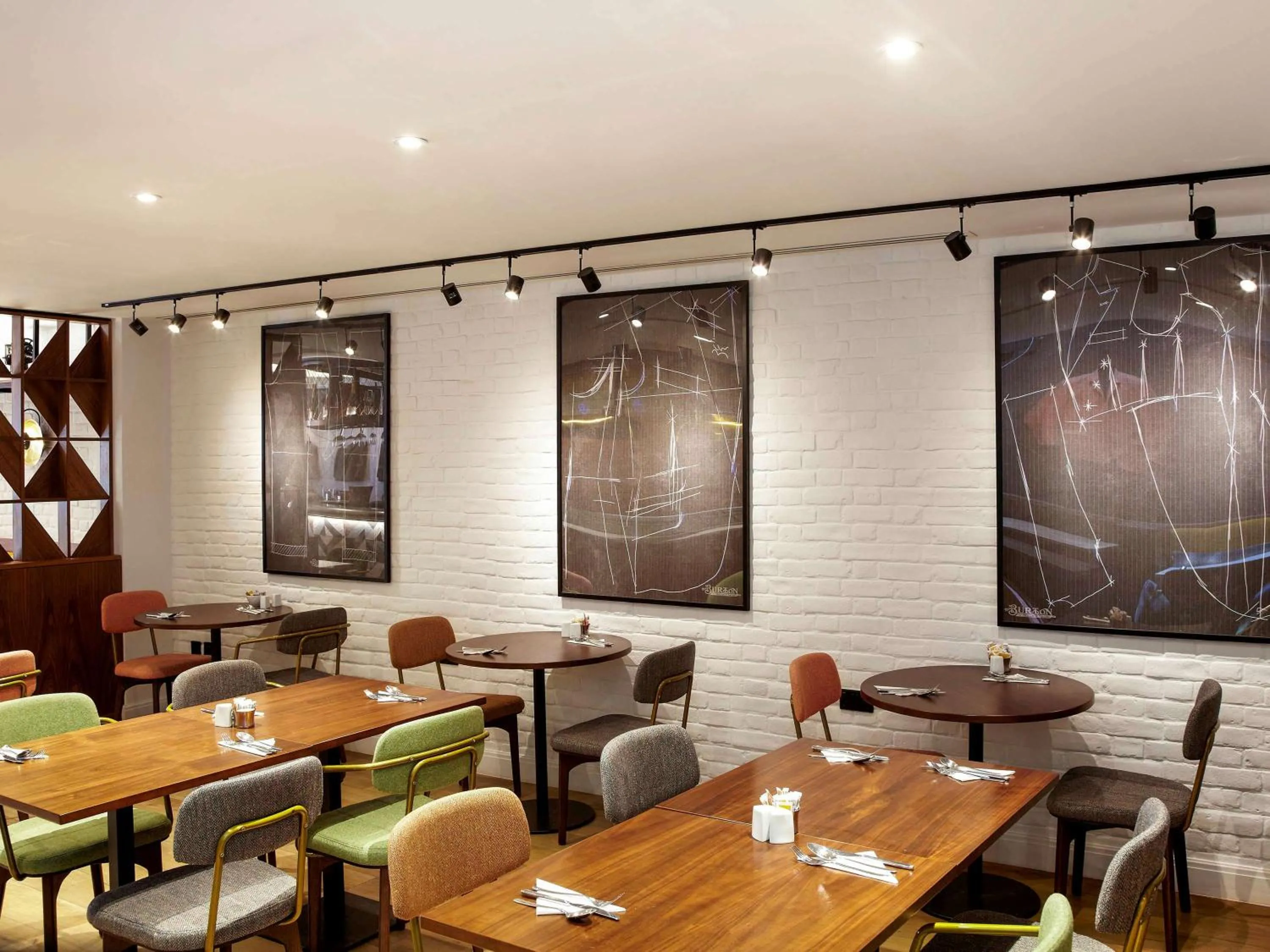 Restaurant/Places to Eat in Mercure Leeds Centre Hotel