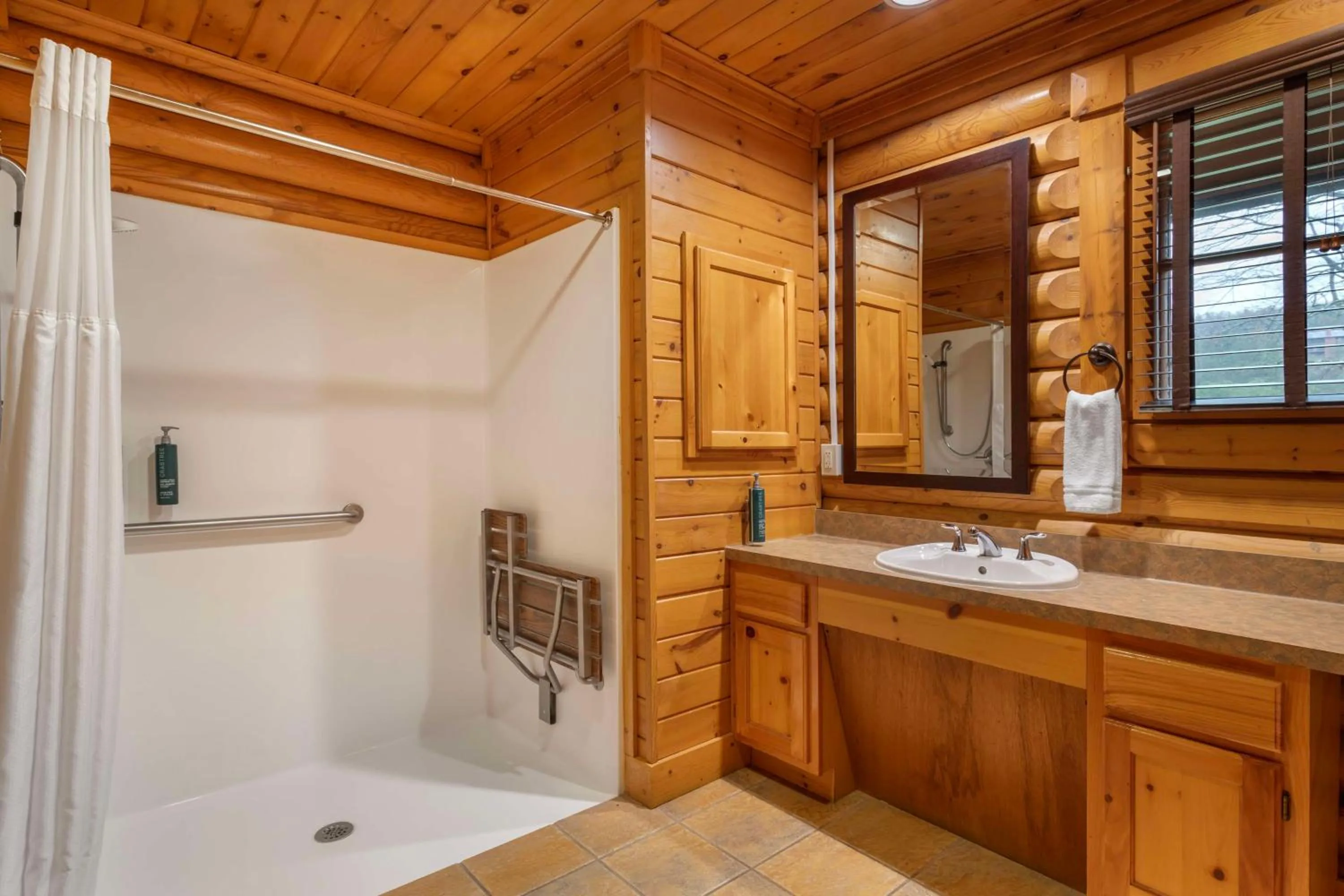 Bathroom in Hilton Vacation Club Bent Creek Golf Village Gatlinburg