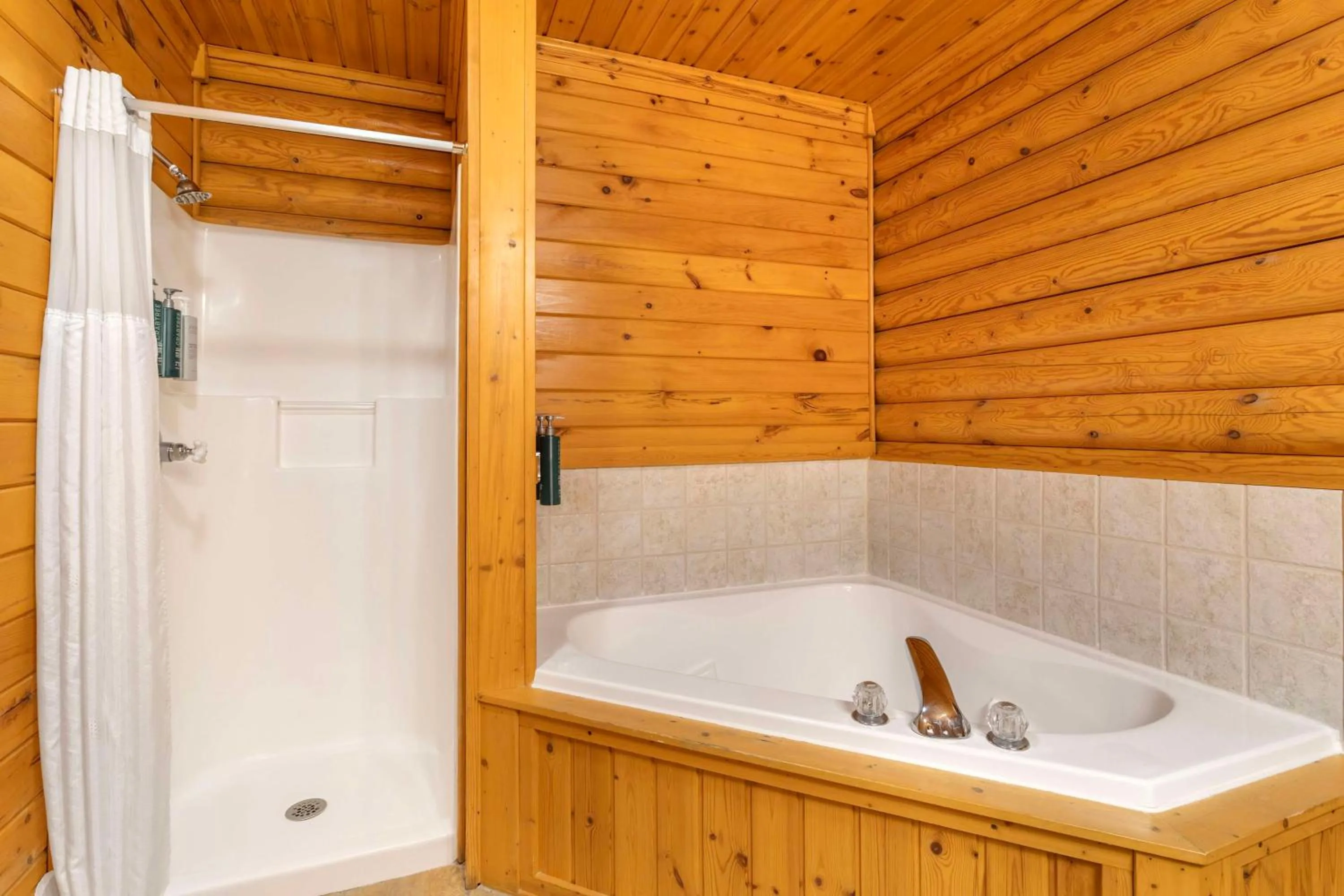 Bathroom in Hilton Vacation Club Bent Creek Golf Village Gatlinburg