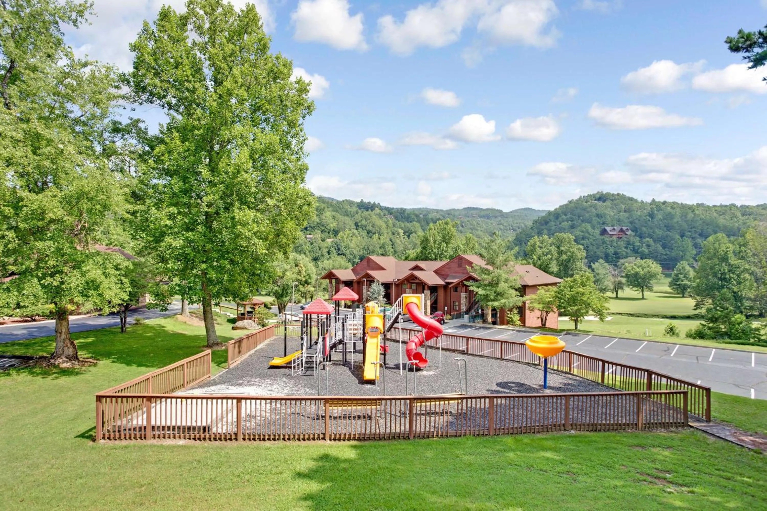 Sports in Hilton Vacation Club Bent Creek Golf Village Gatlinburg