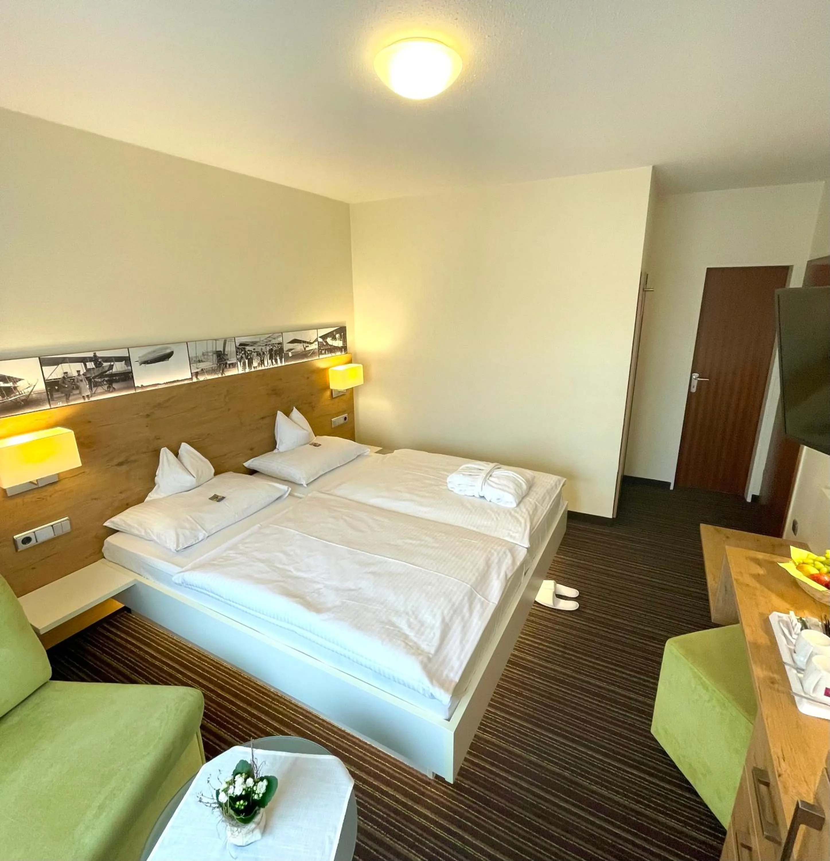 Photo of the whole room, Bed in Hotel Nothnagel