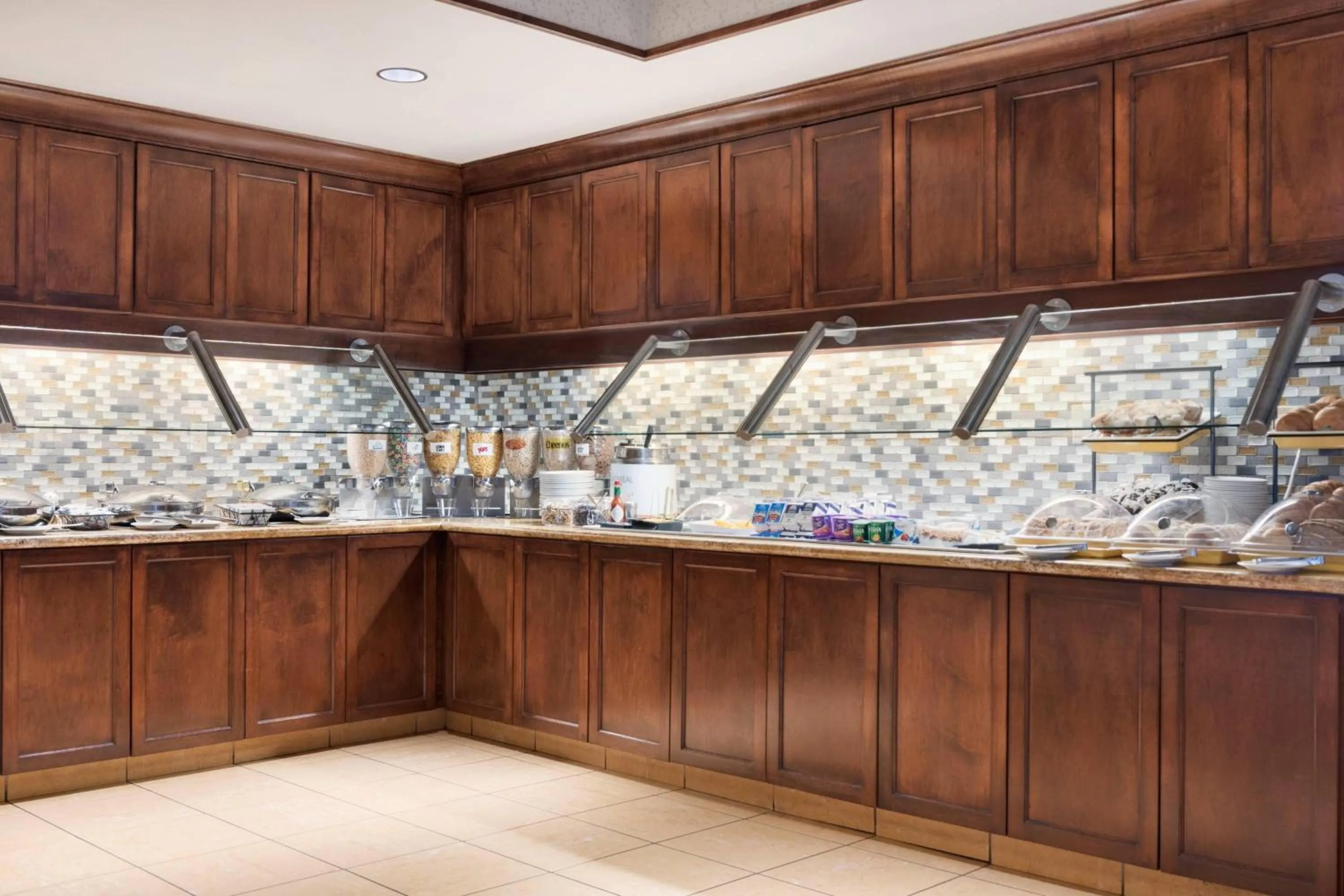 Breakfast in Residence Inn by Marriott Oklahoma City Downtown/Bricktown