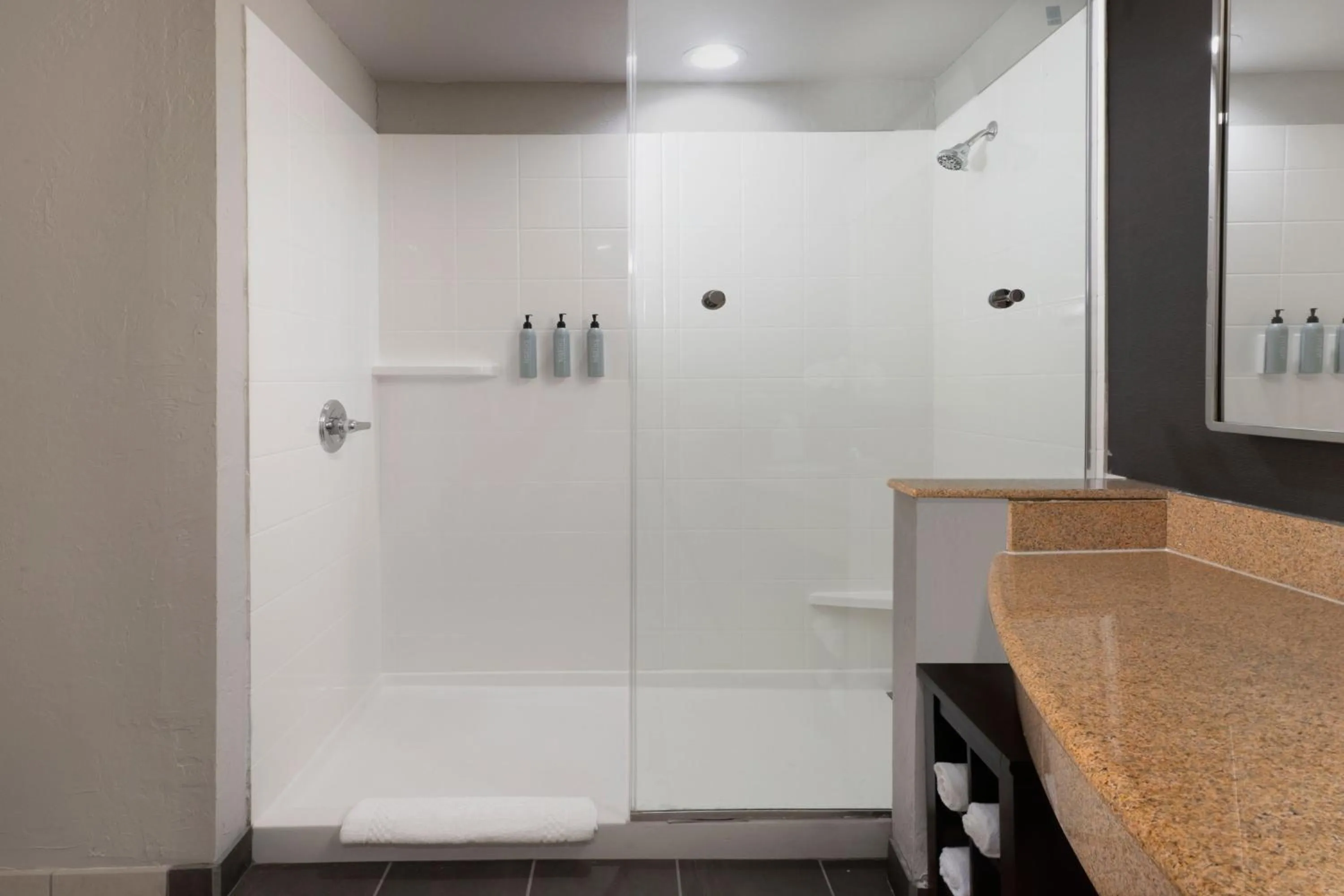 Bathroom in Courtyard by Marriott Oklahoma City North/Quail Springs