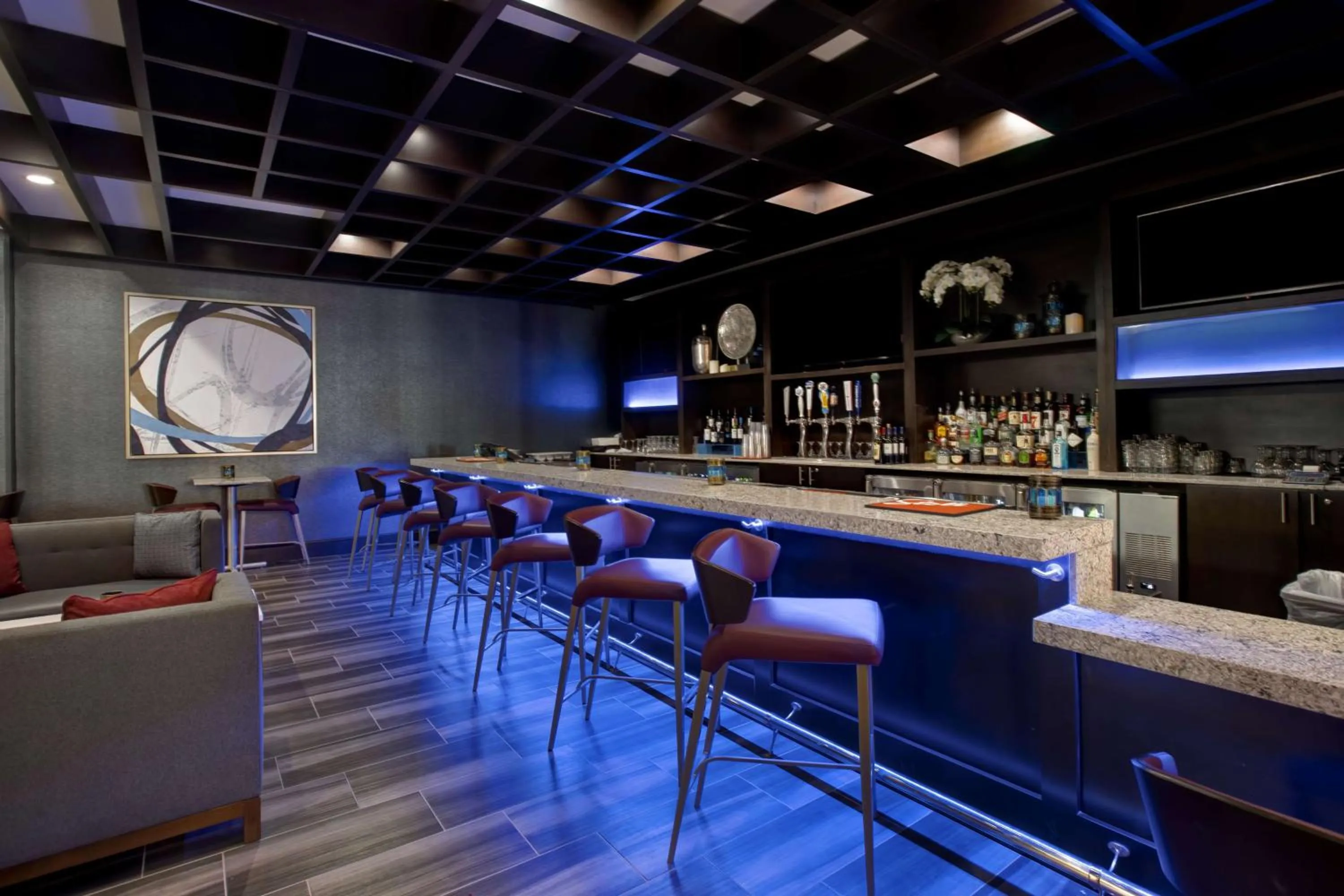 Lounge or bar in Embassy Suites By Hilton Oklahoma City Northwest