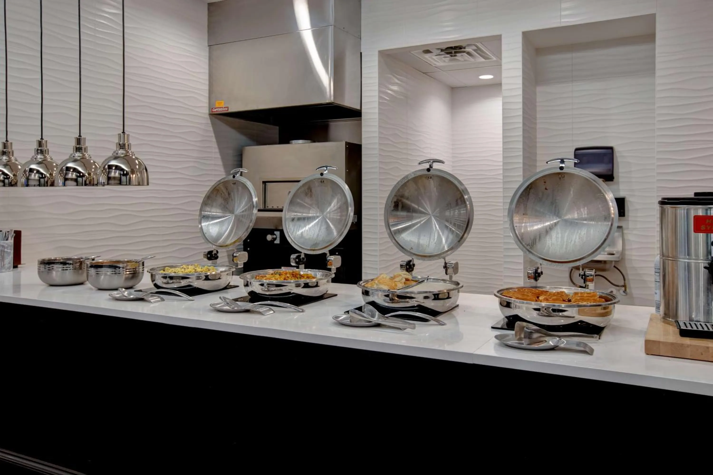 Breakfast in Embassy Suites By Hilton Oklahoma City Northwest