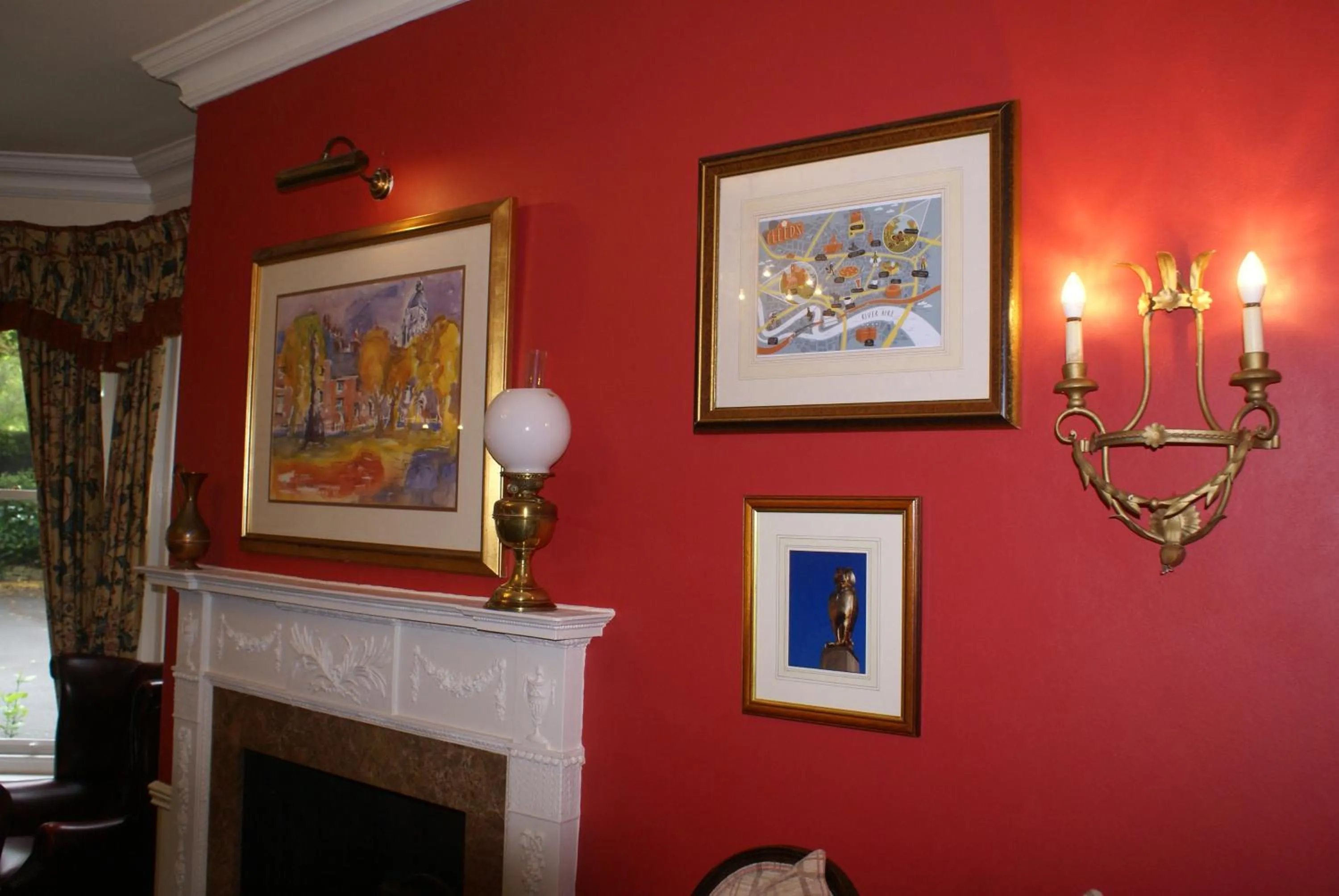 Lounge or bar in Haley's Hotel