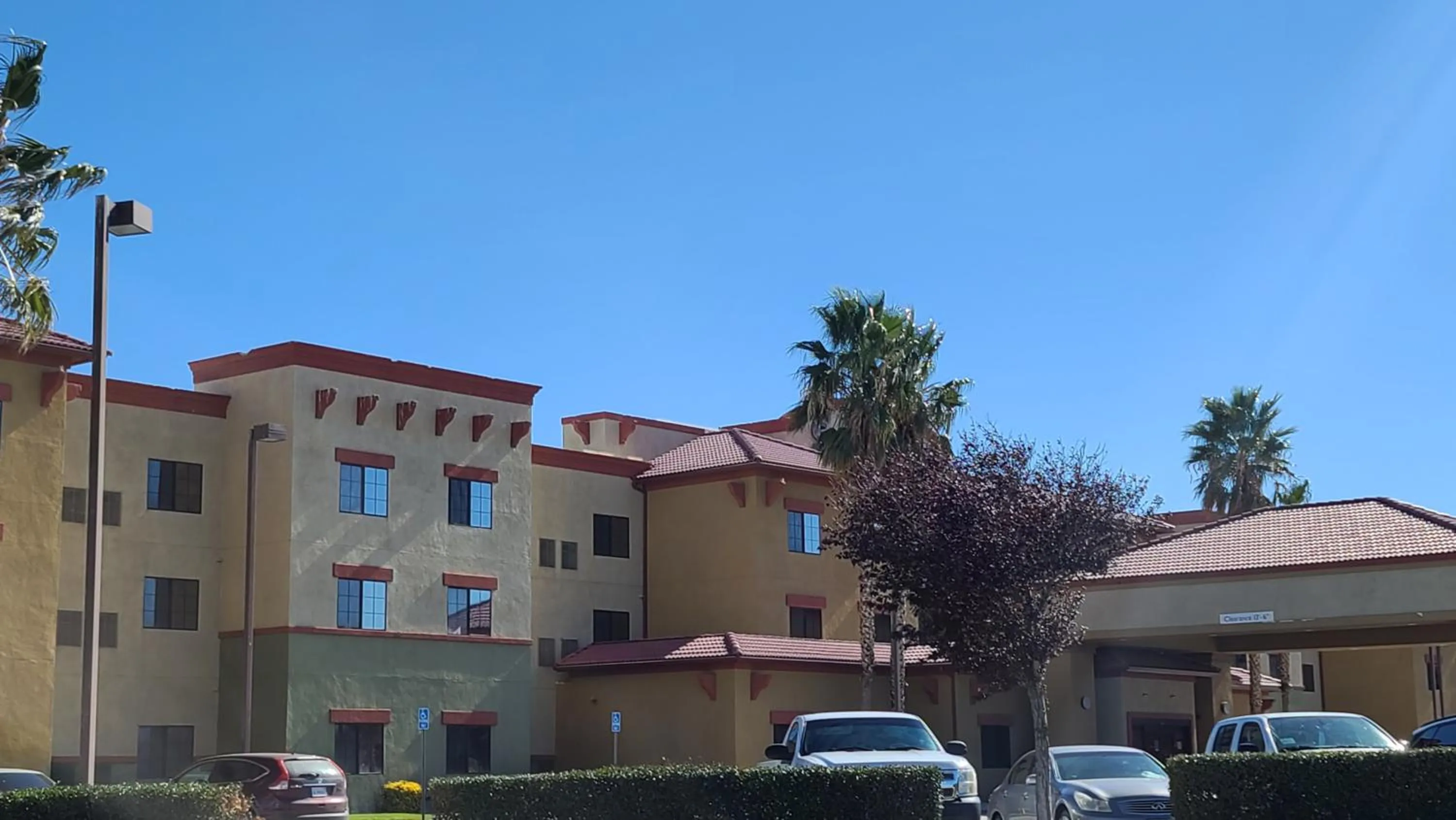 Facade/entrance in Best Western Hesperia-Victorville Suites