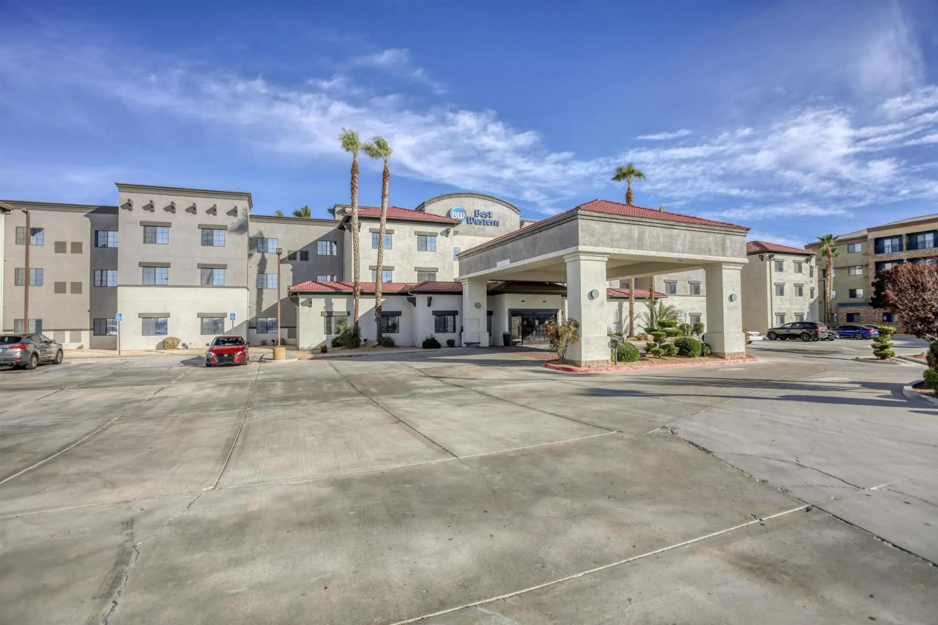 Property building in Best Western Hesperia-Victorville Suites Property building in Best Western Hesperia-Victorville Suites