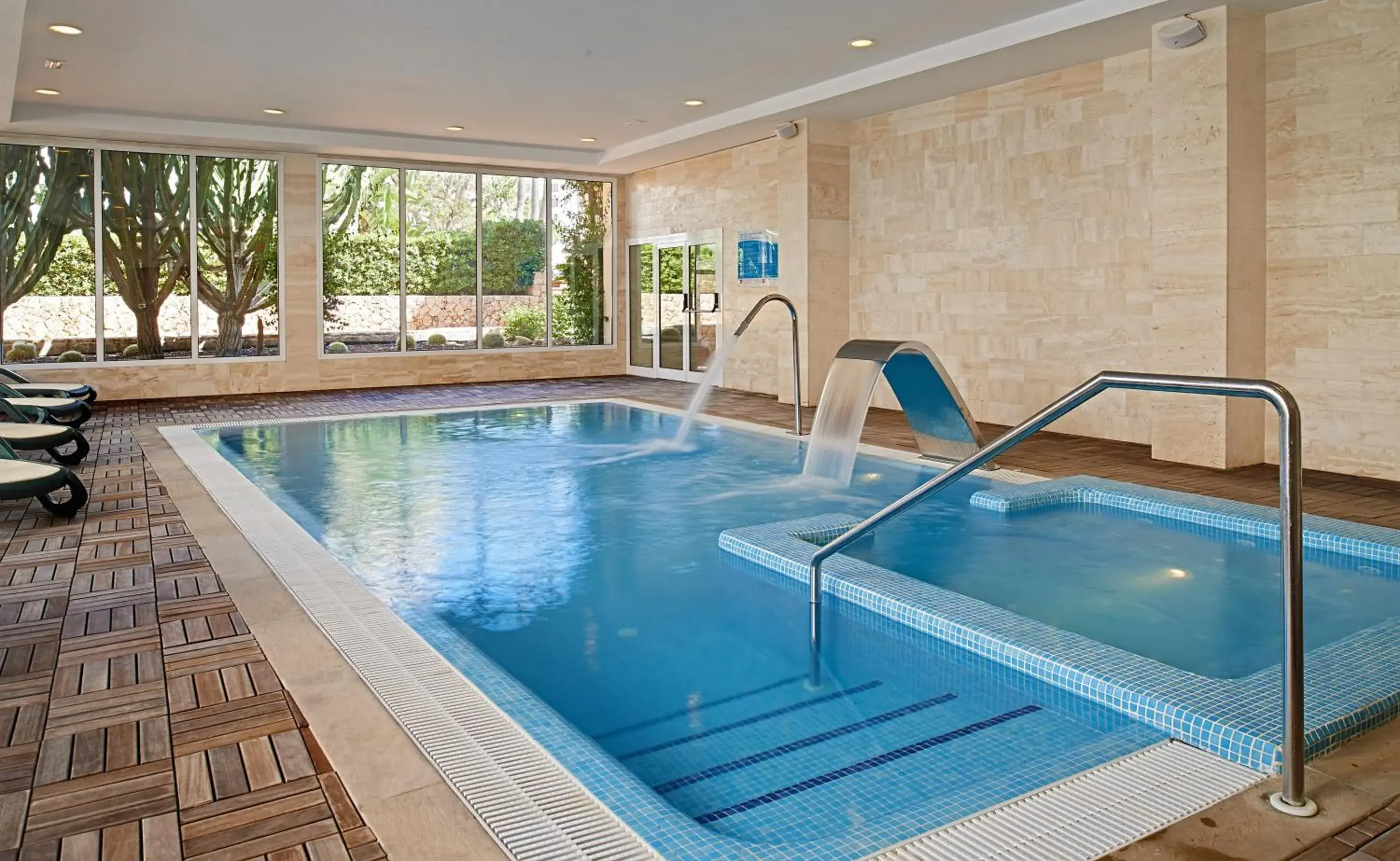 Swimming pool in Hipotels Said Swimming pool in Hipotels Said