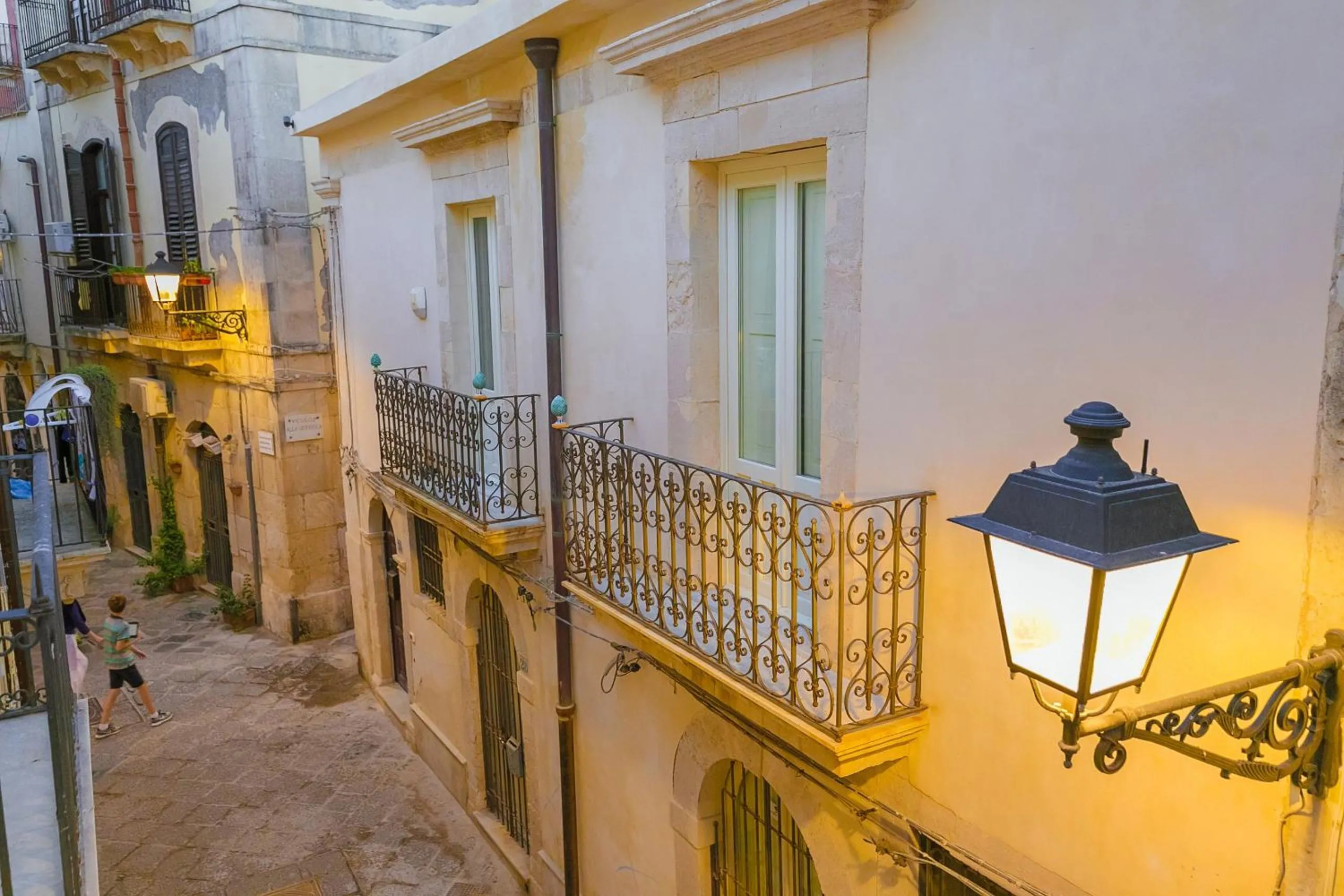Property building in Veronique by Dimore in Sicily