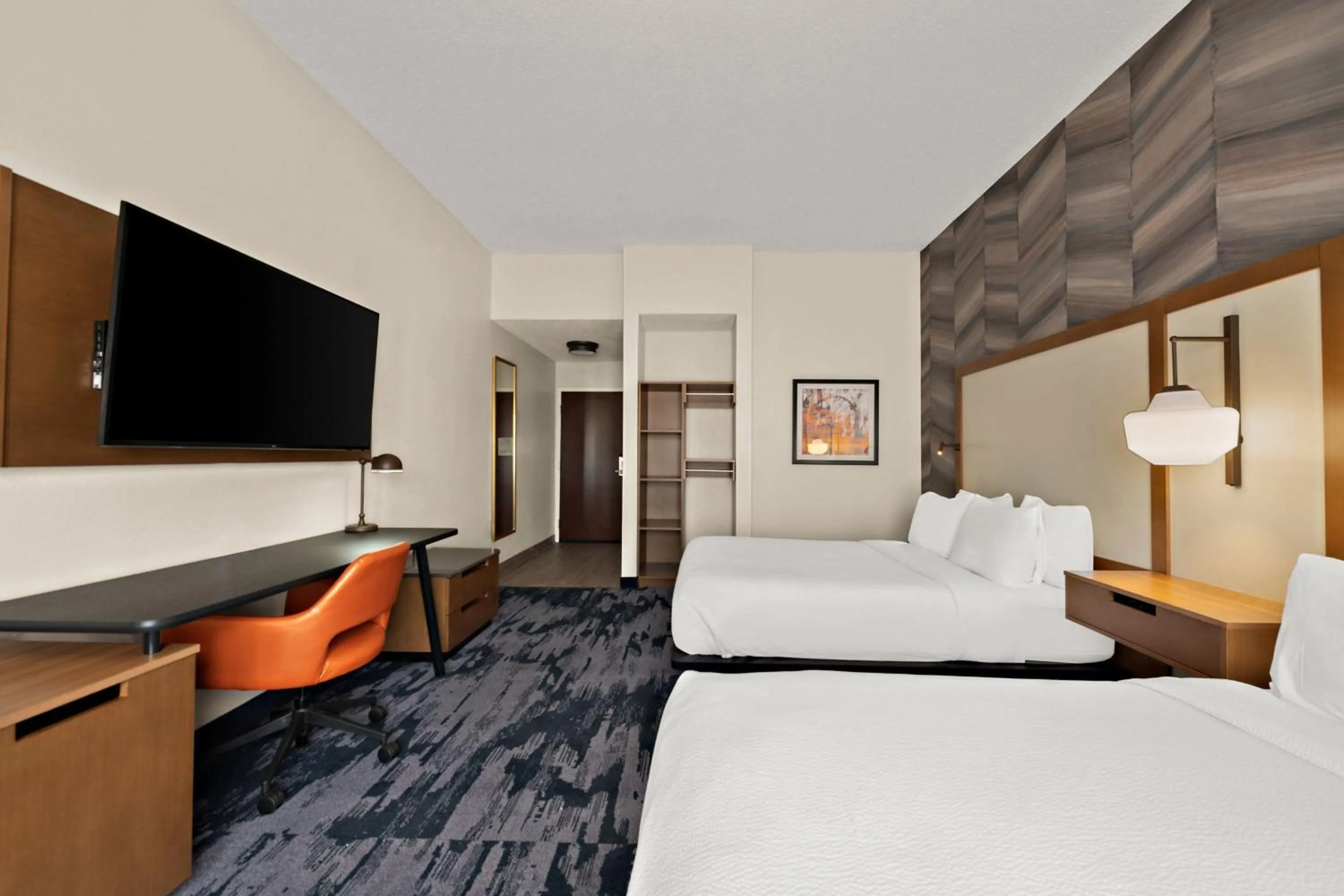 Photo of the whole room, Bed in Fairfield by Marriott Chesapeake