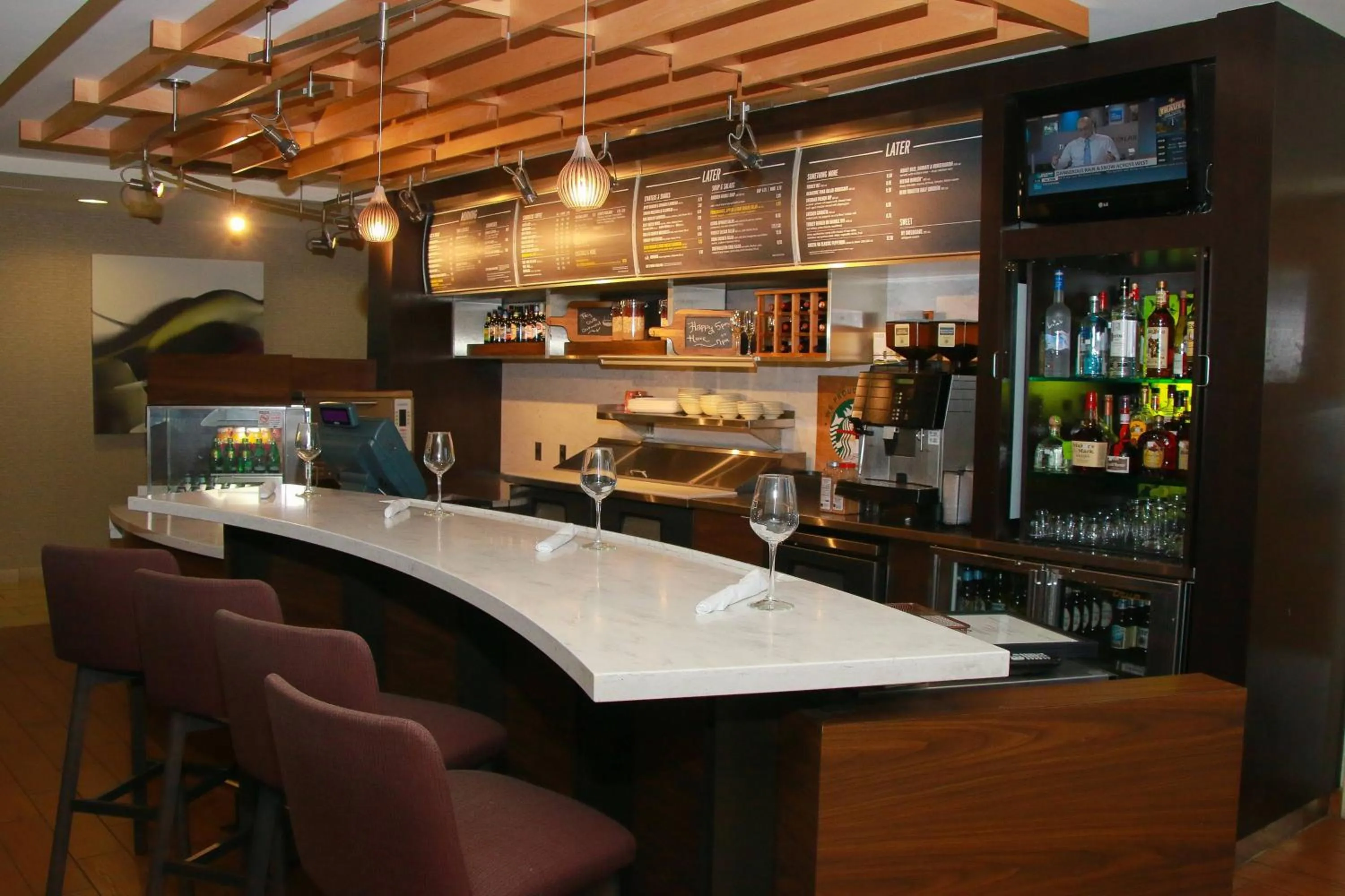 Restaurant/places to eat in Courtyard Chesapeake Greenbrier