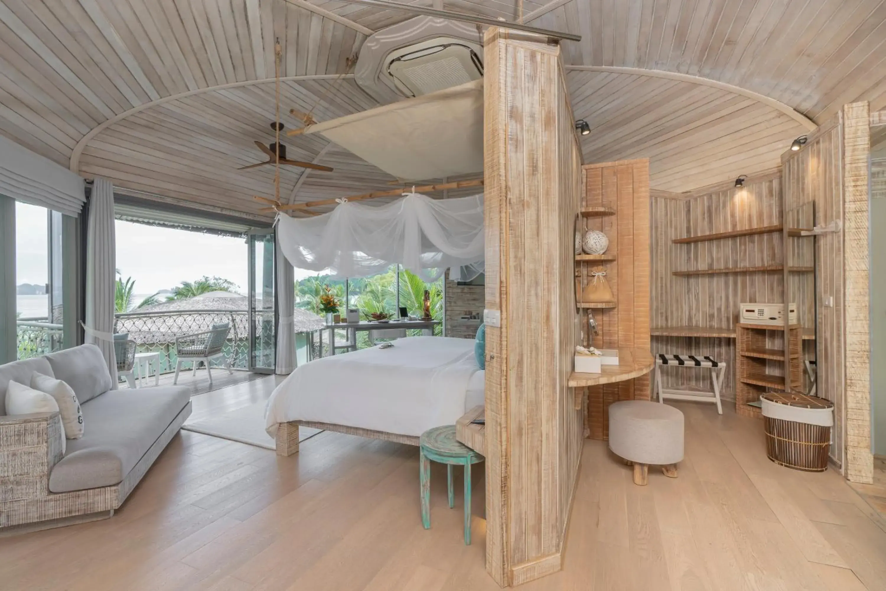 Living room, Bed in TreeHouse Villas Koh Yao - Adults Only Living room, Bed in TreeHouse Villas Koh Yao - Adults Only