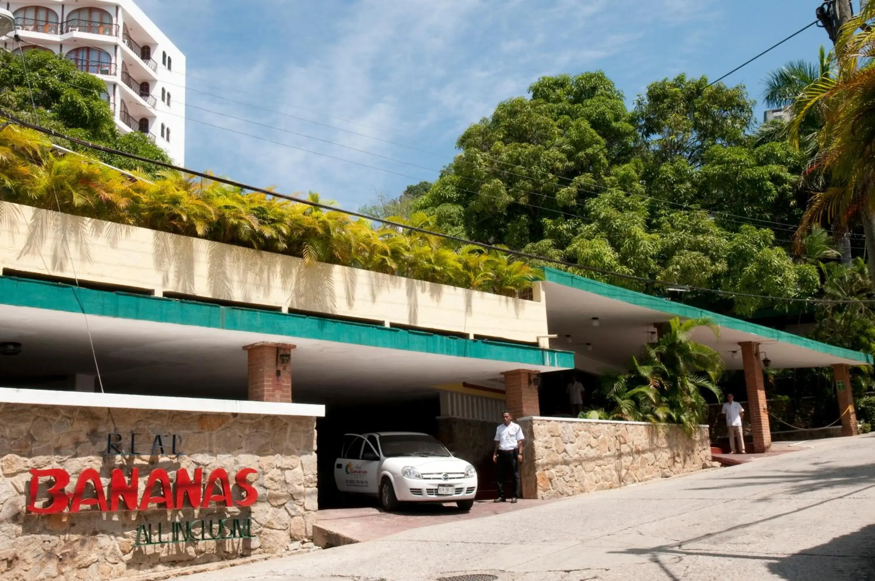 Facade/entrance in Real Bananas All Inclusive Facade/entrance in Real Bananas All Inclusive