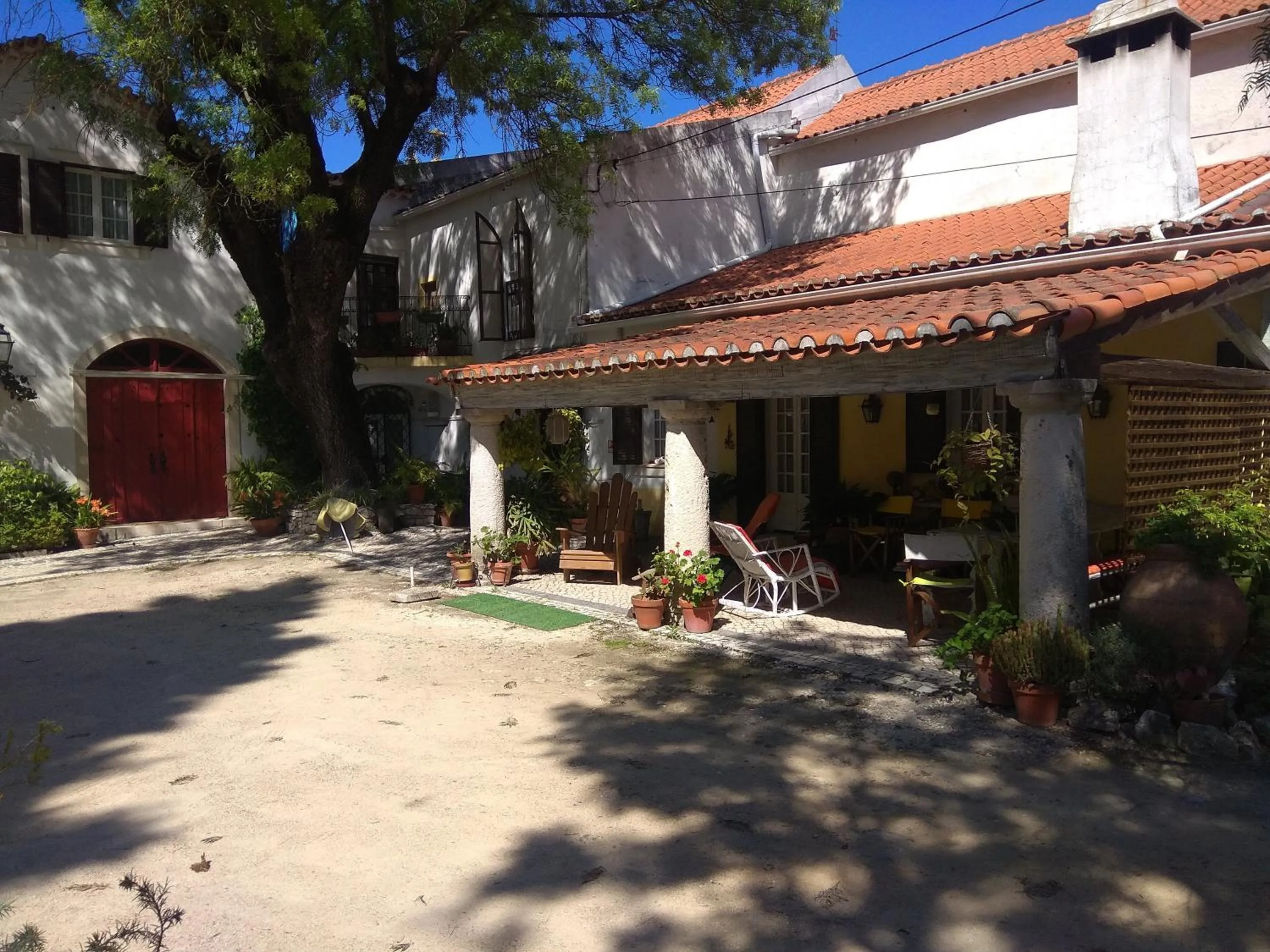Property building in Casa Dos Arrabidos