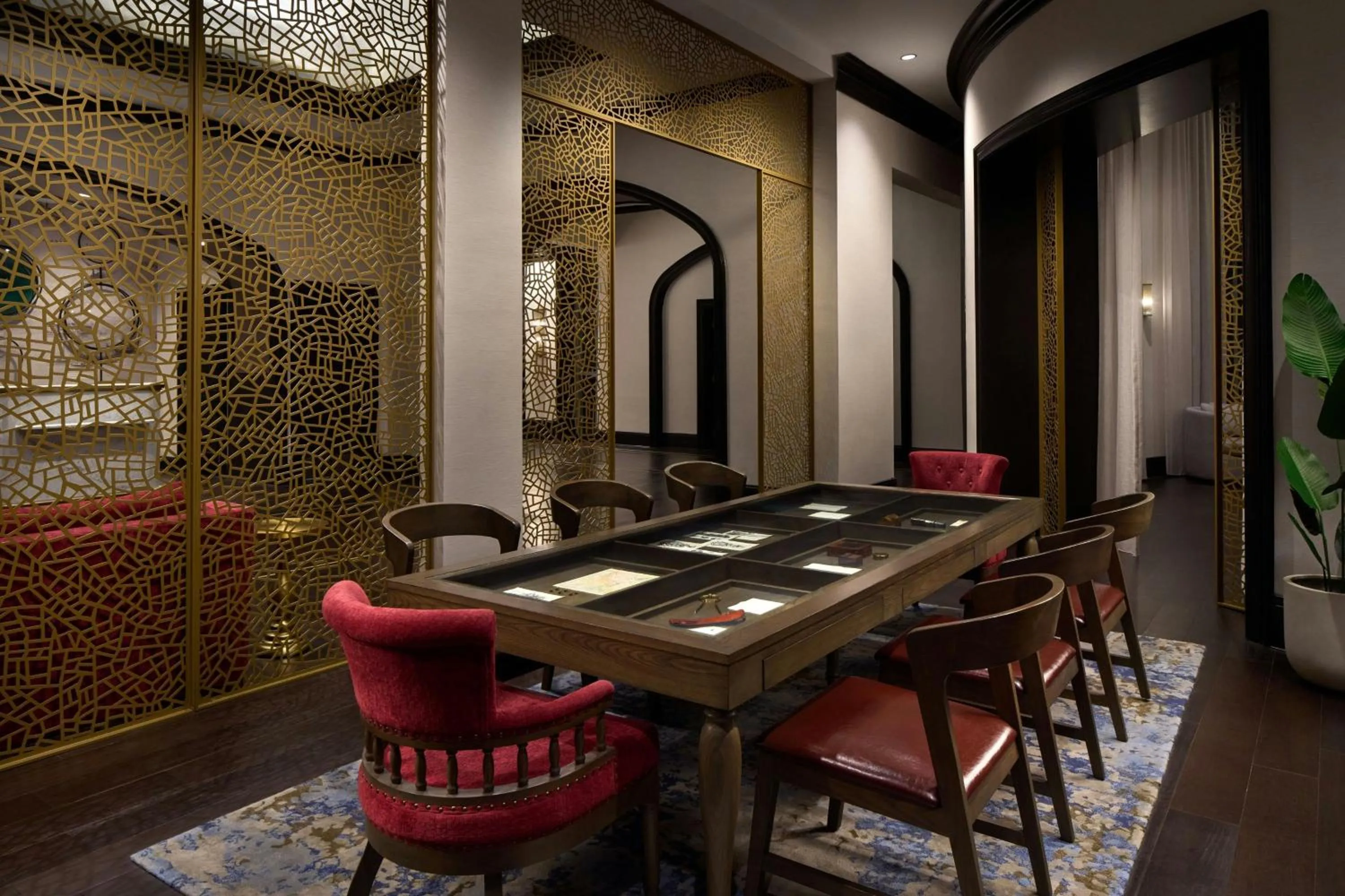 Lounge or bar in Renaissance Portsmouth-Norfolk Waterfront Hotel