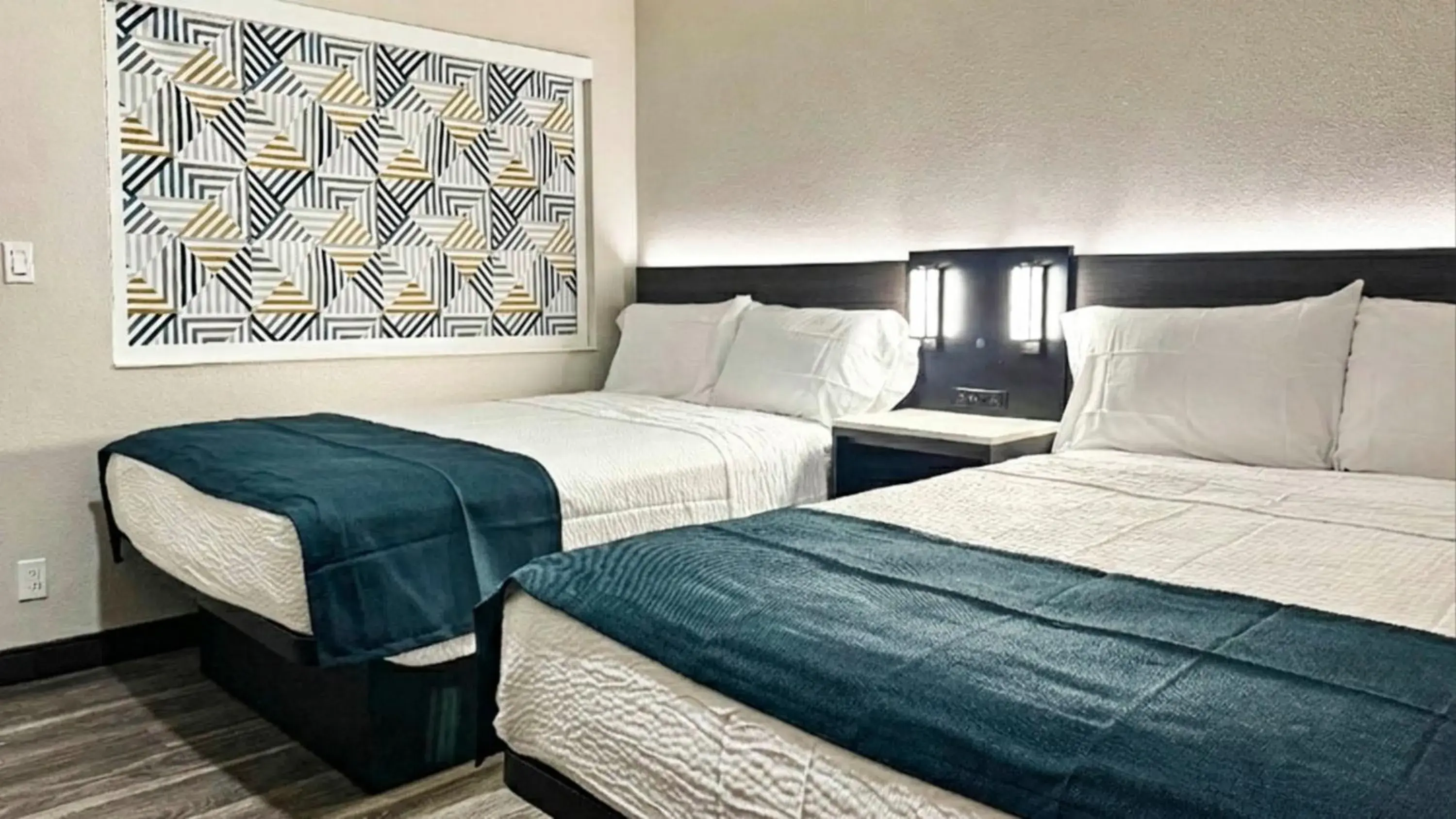 Bedroom, Bed in Motel 6-Atascadero, CA Bedroom, Bed in Motel 6-Atascadero, CA